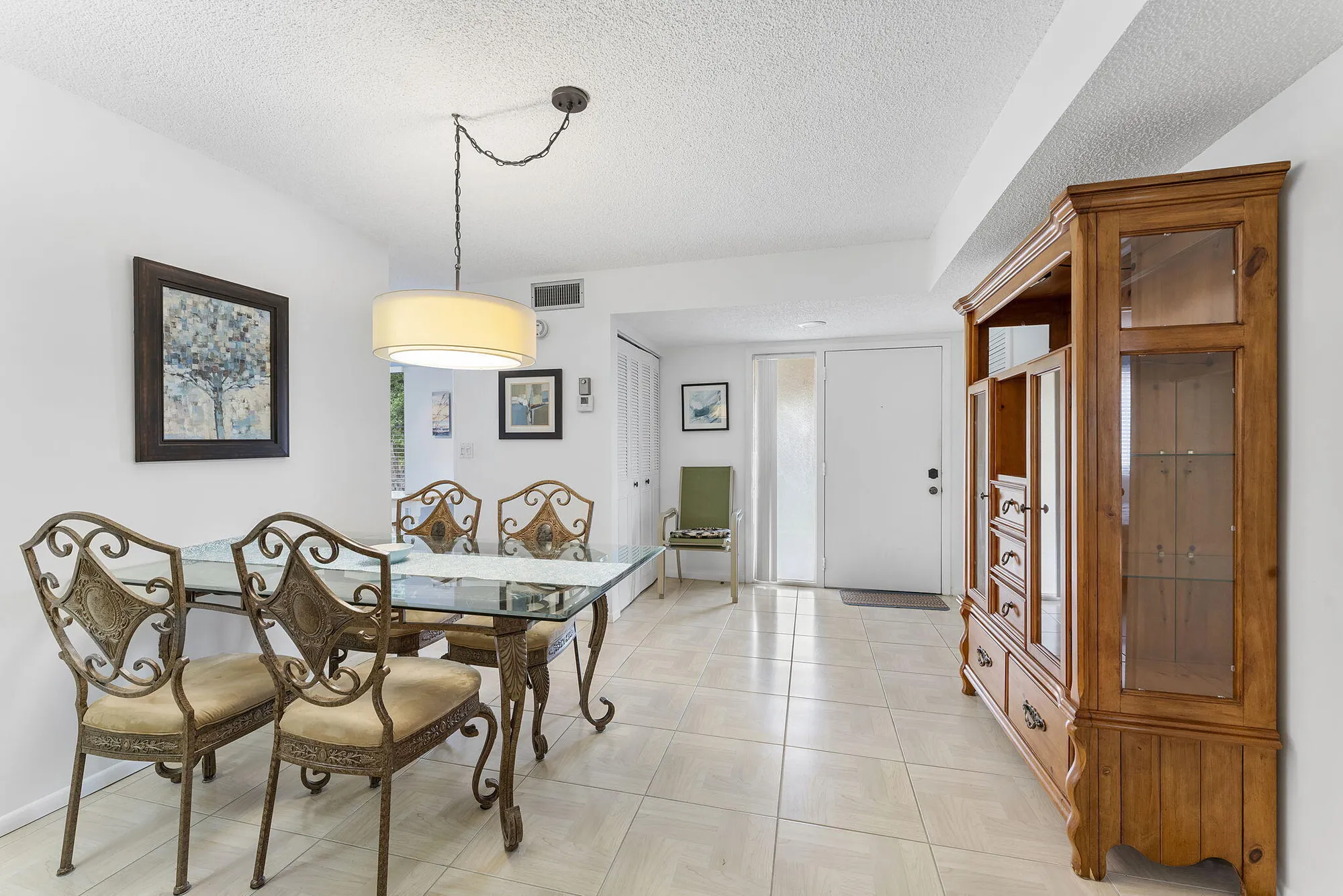 Property Slideshow image 8 of 29 | 11234 green lake dr apt 201, Boynton Beach, FL, 33437