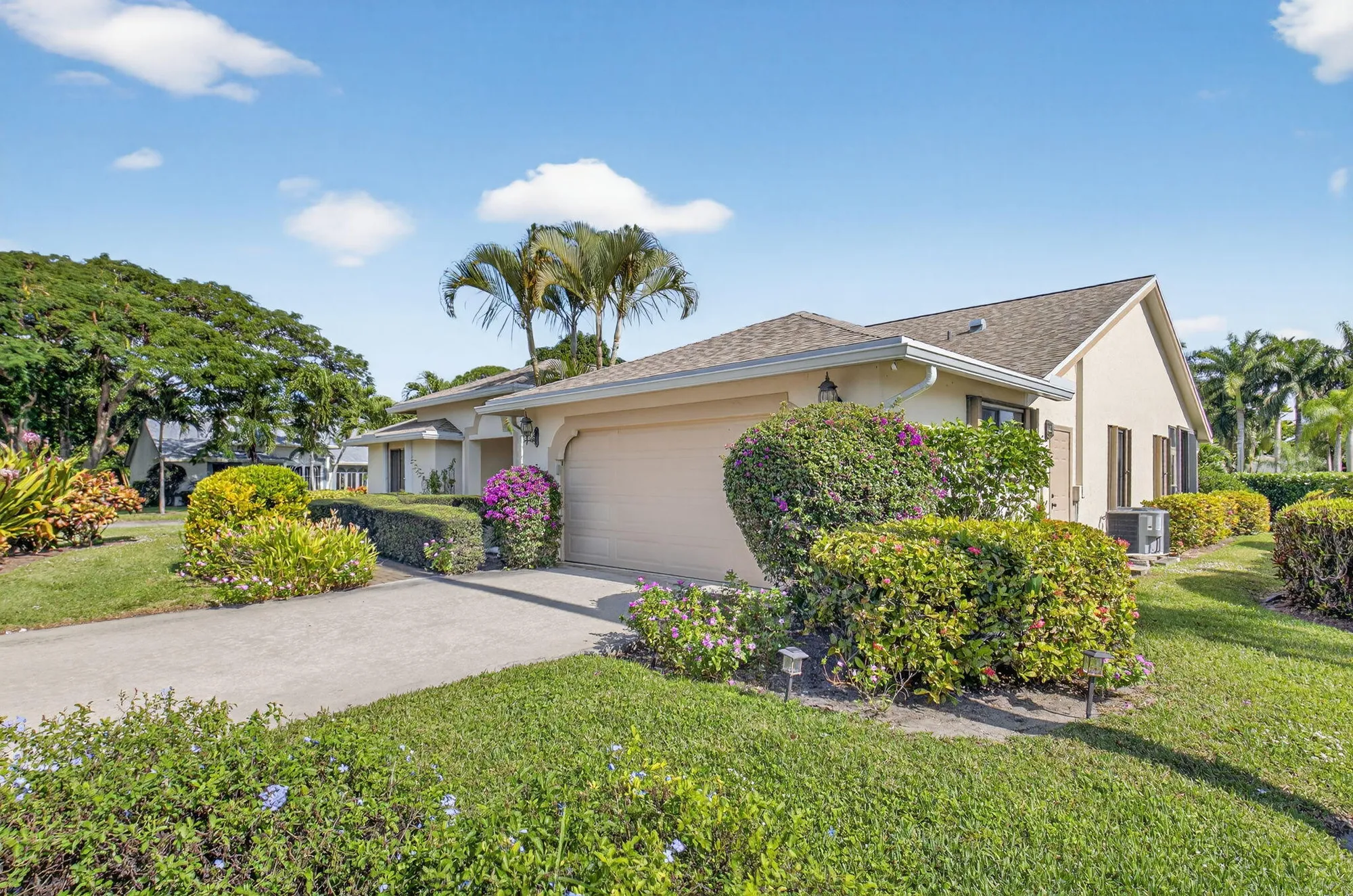 Property Slideshow image 4 of 85 | 2905 riviera dr, Delray Beach, FL, 33445