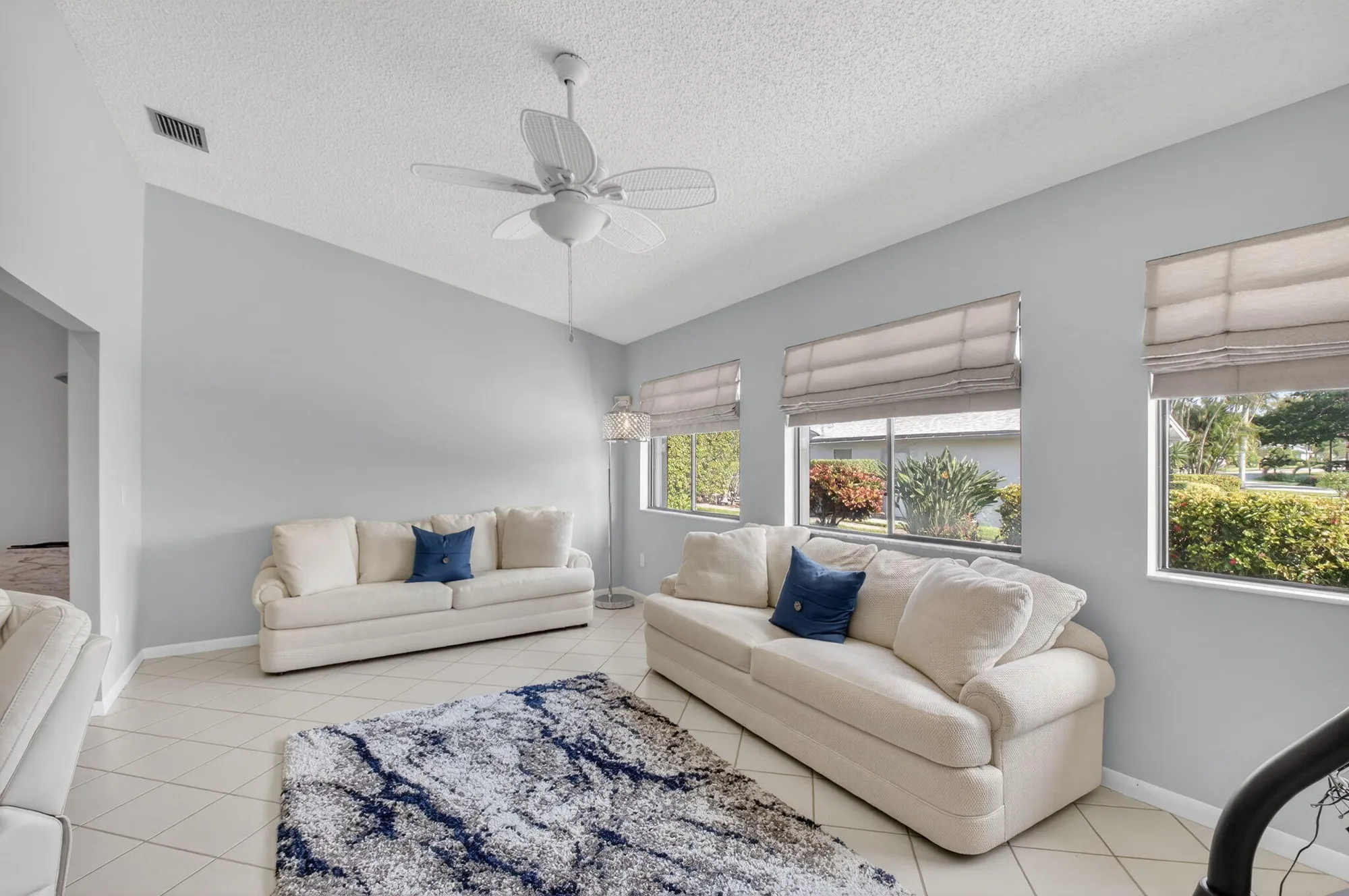Property Slideshow image 12 of 85 | 2905 riviera dr, Delray Beach, FL, 33445