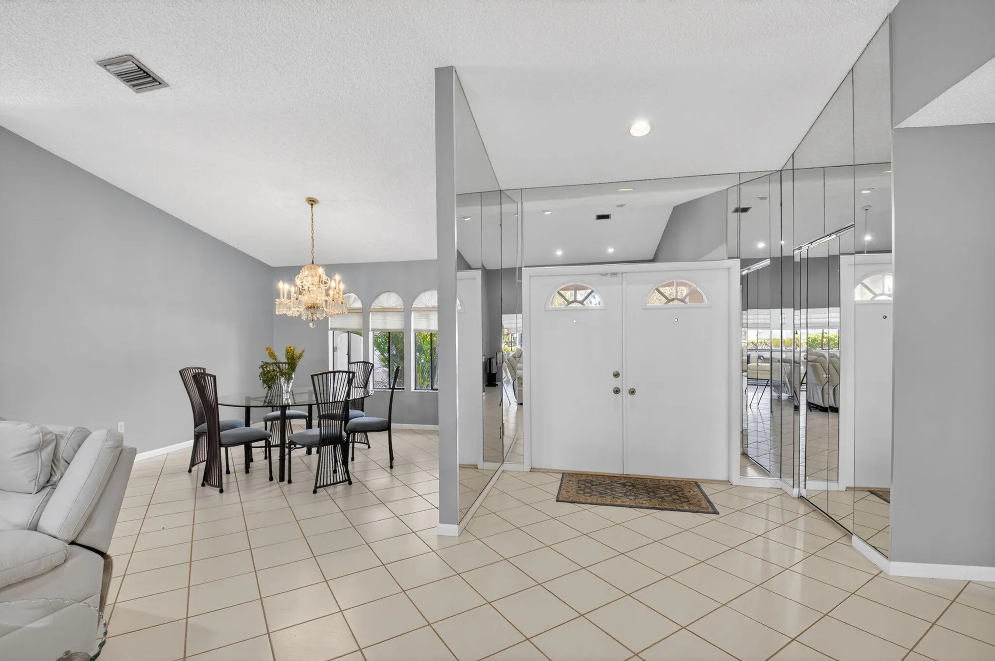 Property Slideshow image 13 of 85 | 2905 riviera dr, Delray Beach, FL, 33445