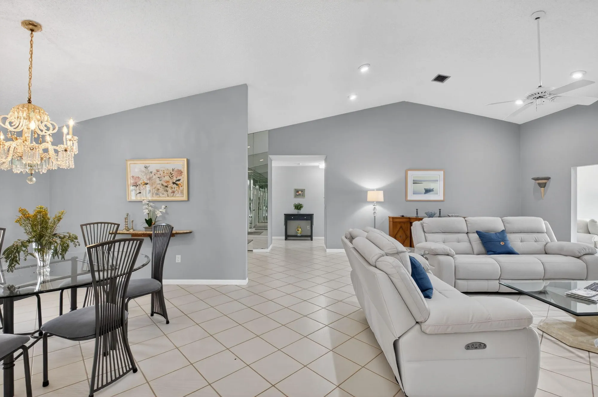 Property Slideshow image 16 of 85 | 2905 riviera dr, Delray Beach, FL, 33445