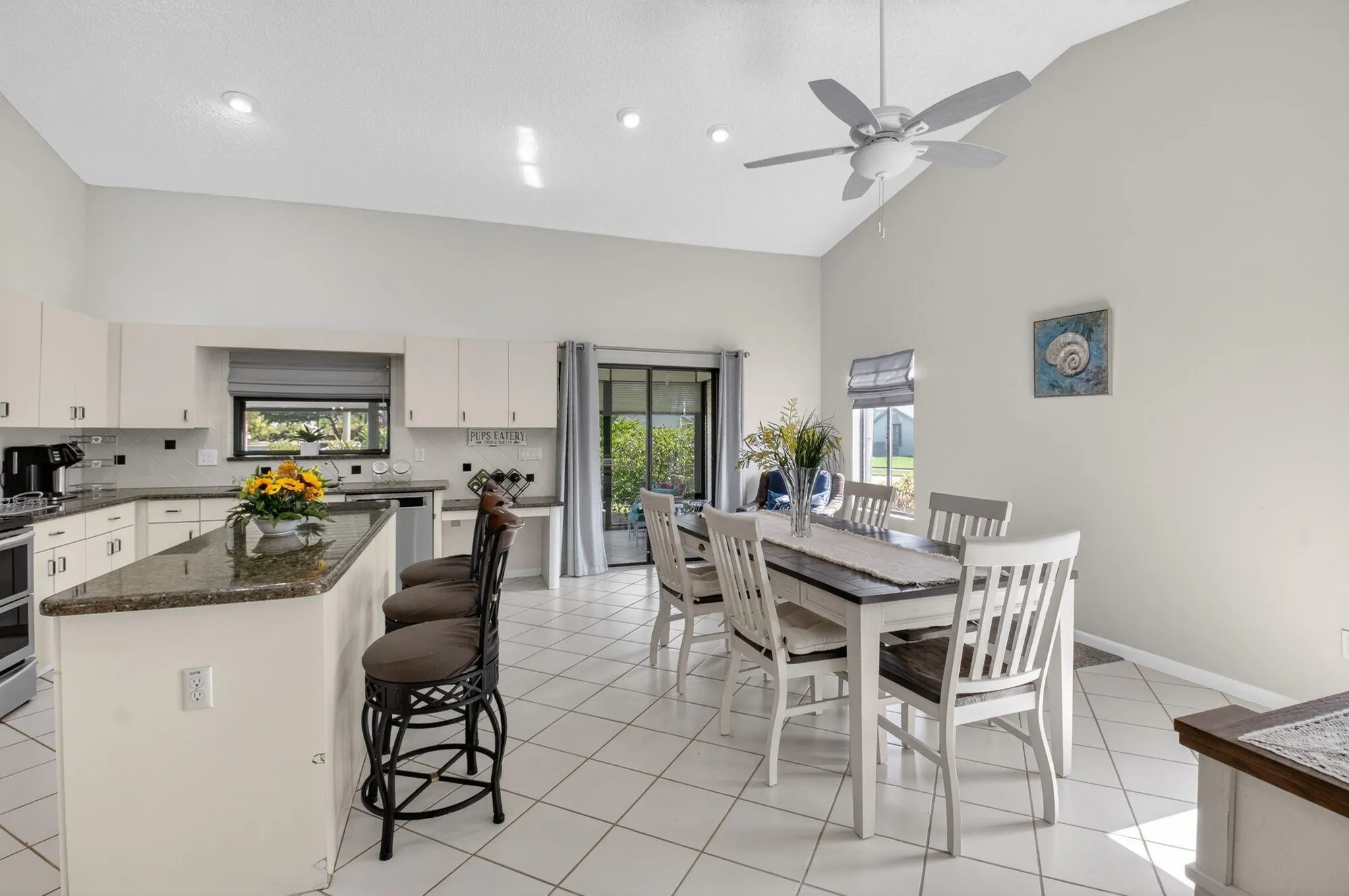 Property Slideshow image 19 of 85 | 2905 riviera dr, Delray Beach, FL, 33445