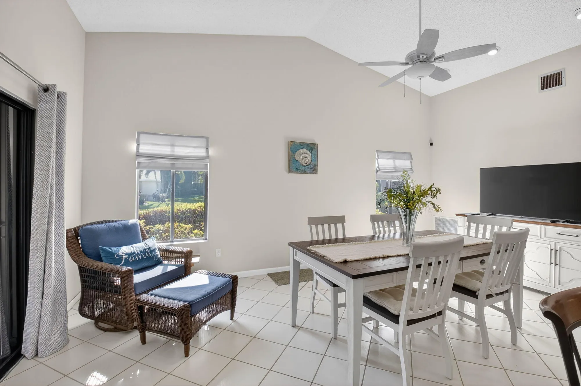 Property Slideshow image 22 of 85 | 2905 riviera dr, Delray Beach, FL, 33445