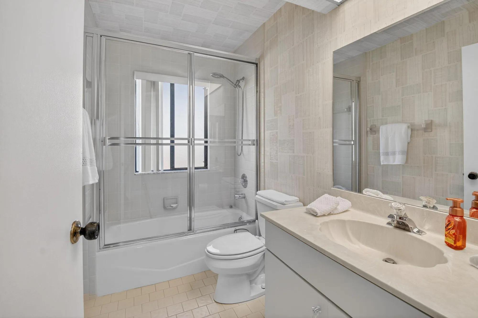 Property Slideshow image 35 of 85 | 2905 riviera dr, Delray Beach, FL, 33445