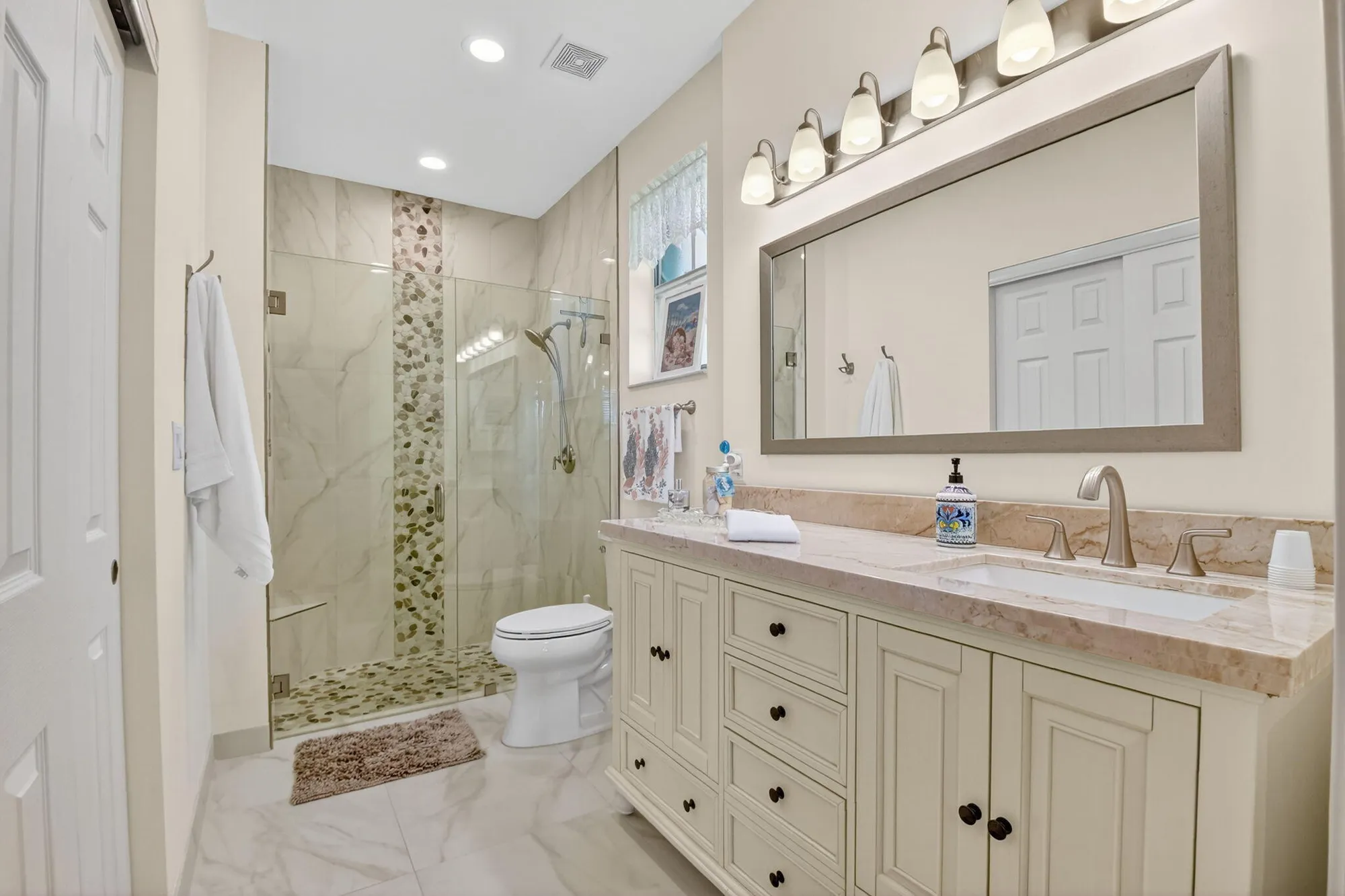 Property Slideshow image 33 of 53 | 6210 heliconia rd, Delray Beach, FL, 33484