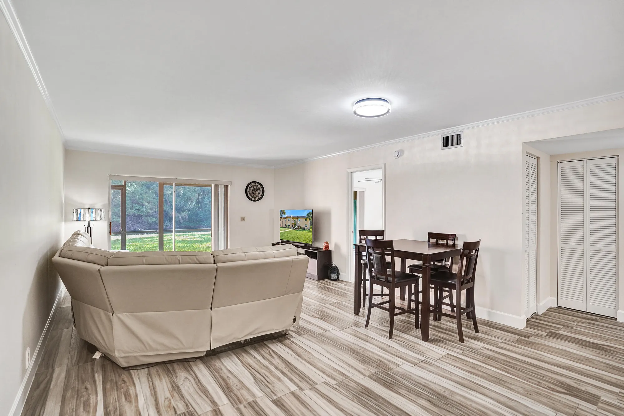 Property Slideshow image 16 of 64 | 140 lake meryl dr apt 140, West Palm Beach, FL, 33411