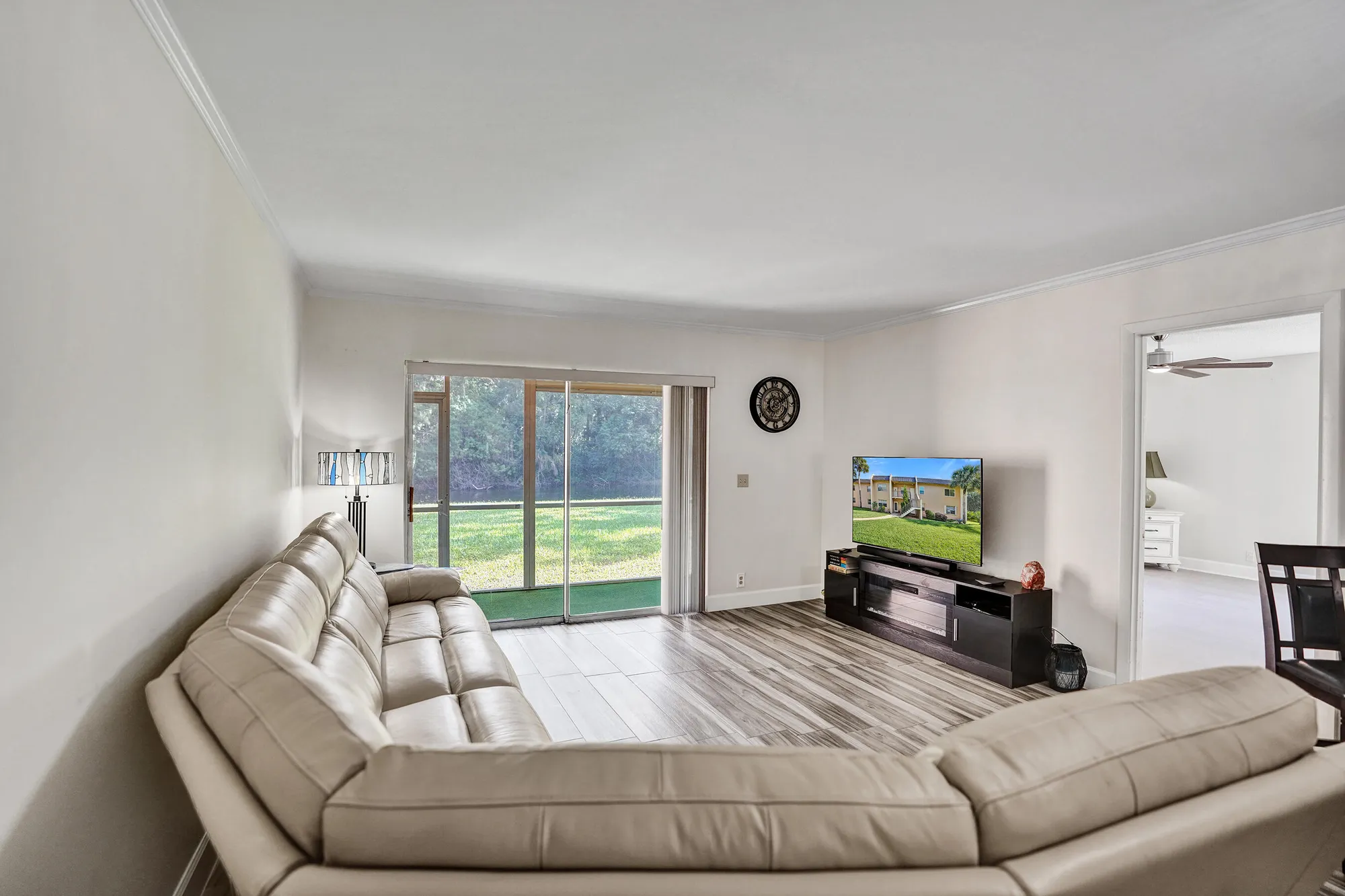 Property Slideshow image 14 of 64 | 140 lake meryl dr apt 140, West Palm Beach, FL, 33411