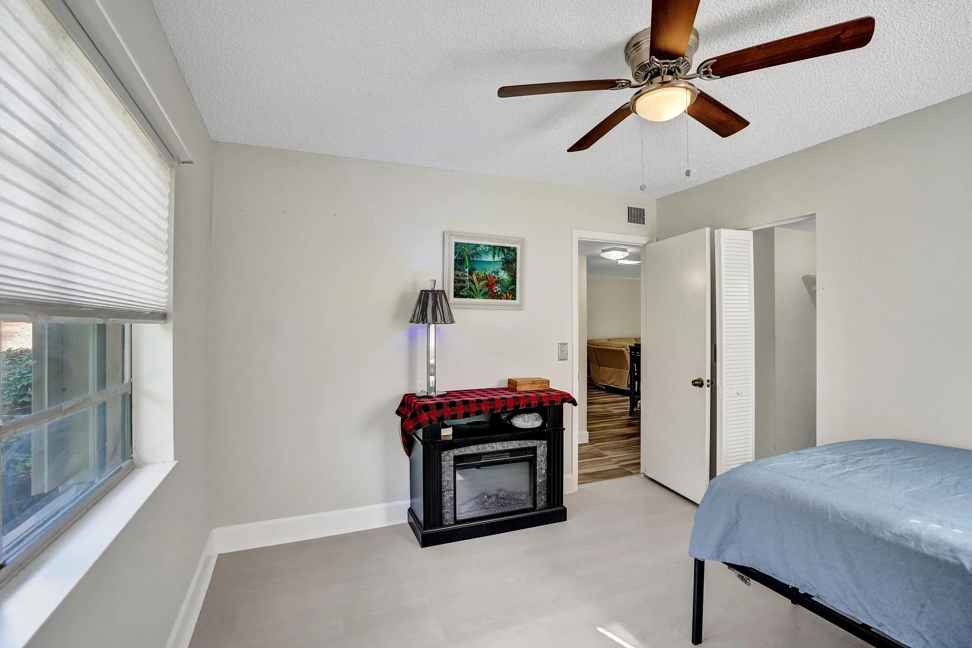 Property Slideshow image 27 of 64 | 140 lake meryl dr apt 140, West Palm Beach, FL, 33411