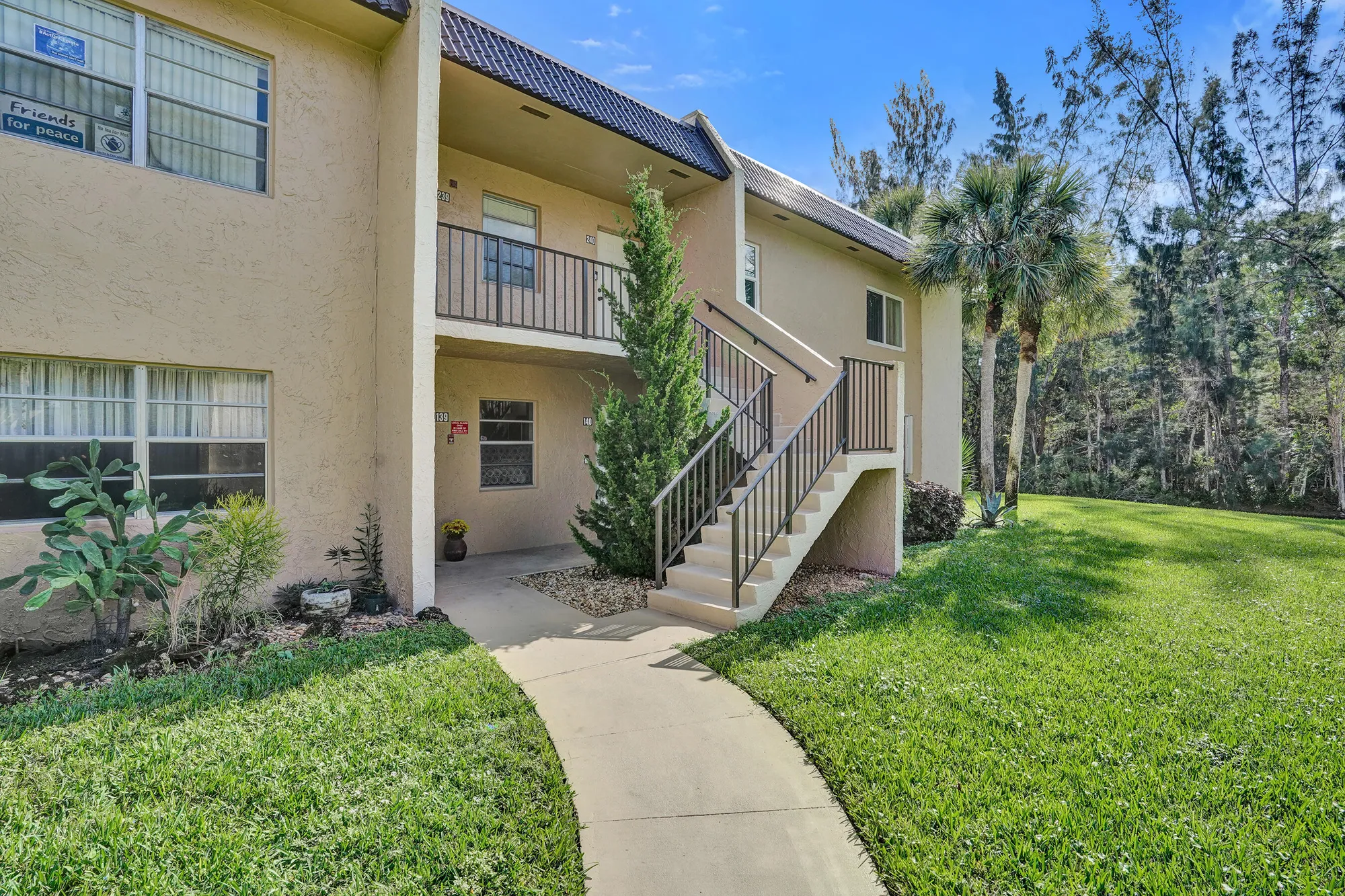 Property Slideshow image 43 of 64 | 140 lake meryl dr apt 140, West Palm Beach, FL, 33411