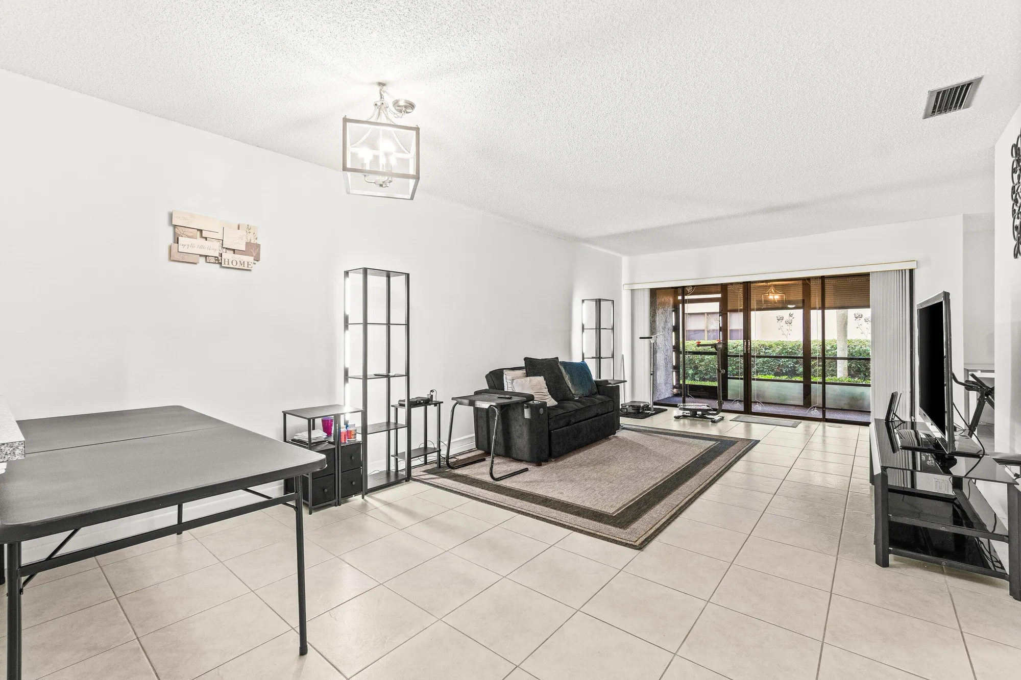 Property Slideshow image 6 of 37 | 3742 english ln d, Lake Worth, FL, 33467