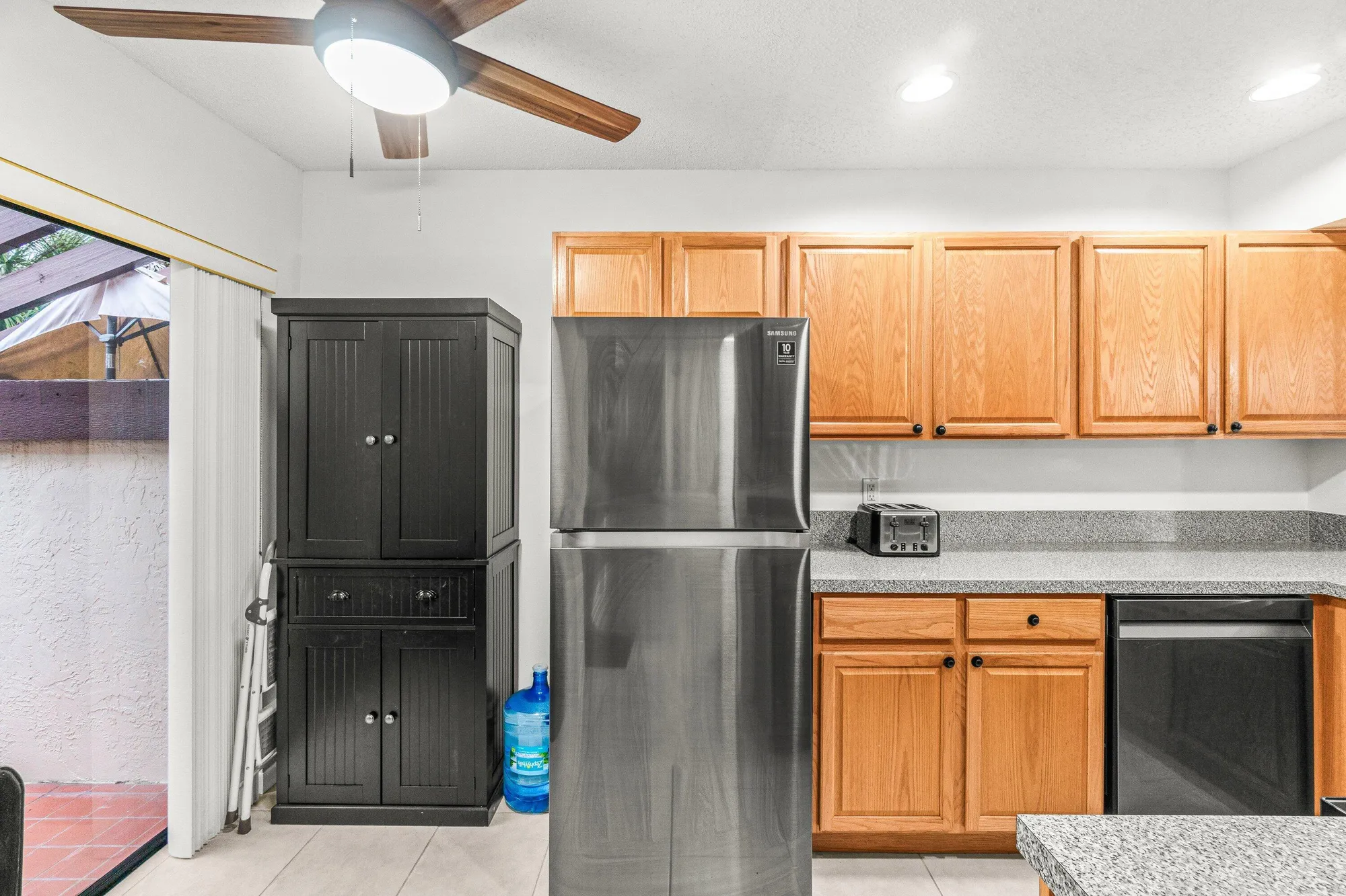 Property Slideshow image 14 of 37 | 3742 english ln d, Lake Worth, FL, 33467