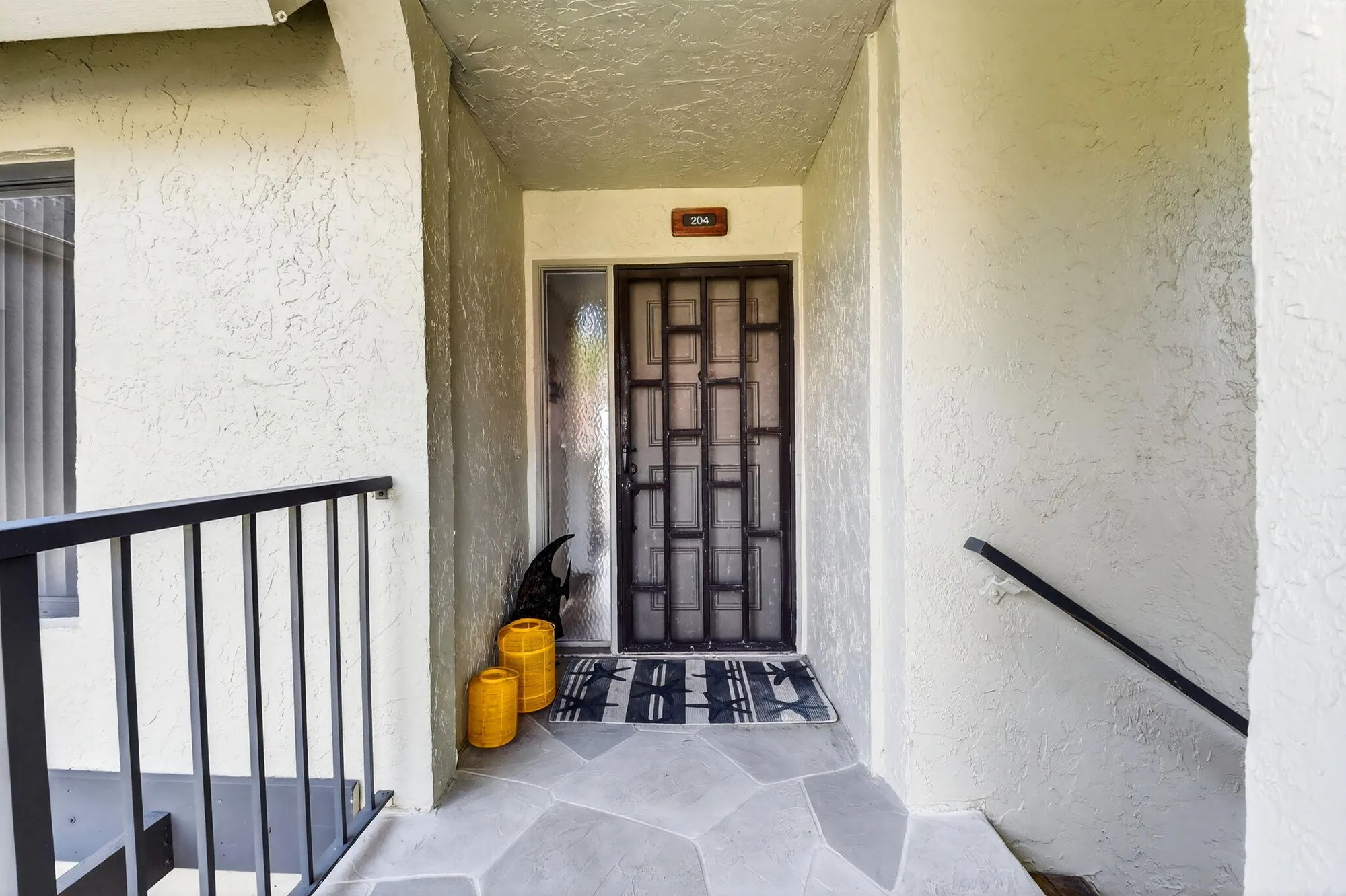 Property Slideshow image 5 of 46 | 5785 fairway park ct apt 204, Boynton Beach, FL, 33437