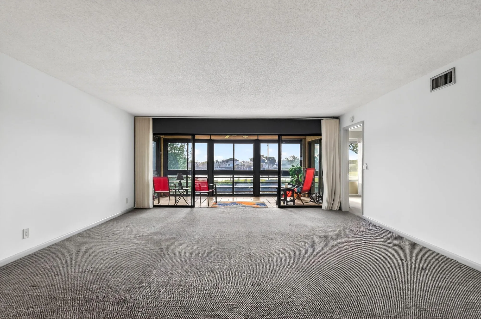 Property Slideshow image 12 of 46 | 5785 fairway park ct apt 204, Boynton Beach, FL, 33437