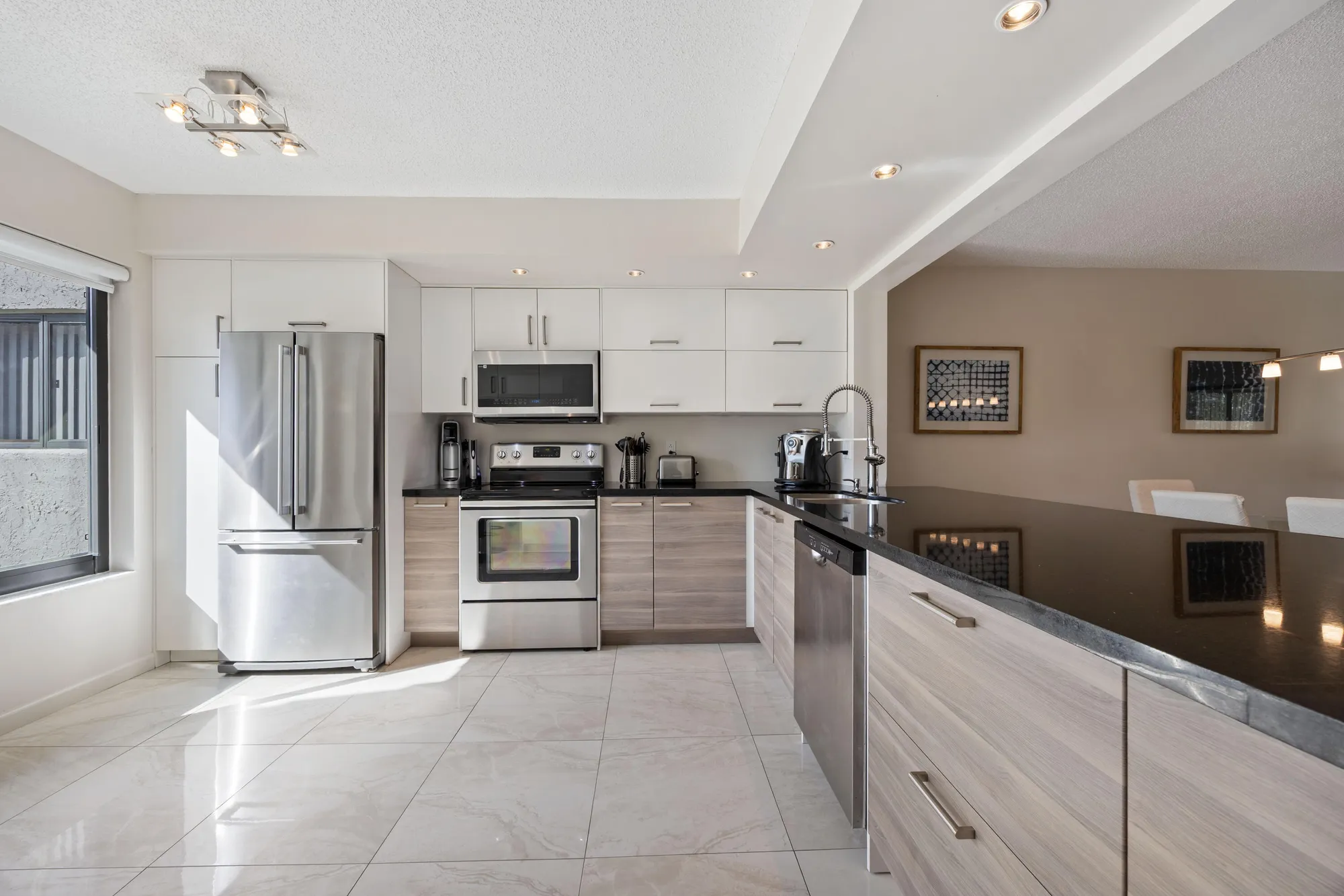 Property Slideshow image 6 of 25 | 5659 fairway park dr 203, Boynton Beach, FL, 33437