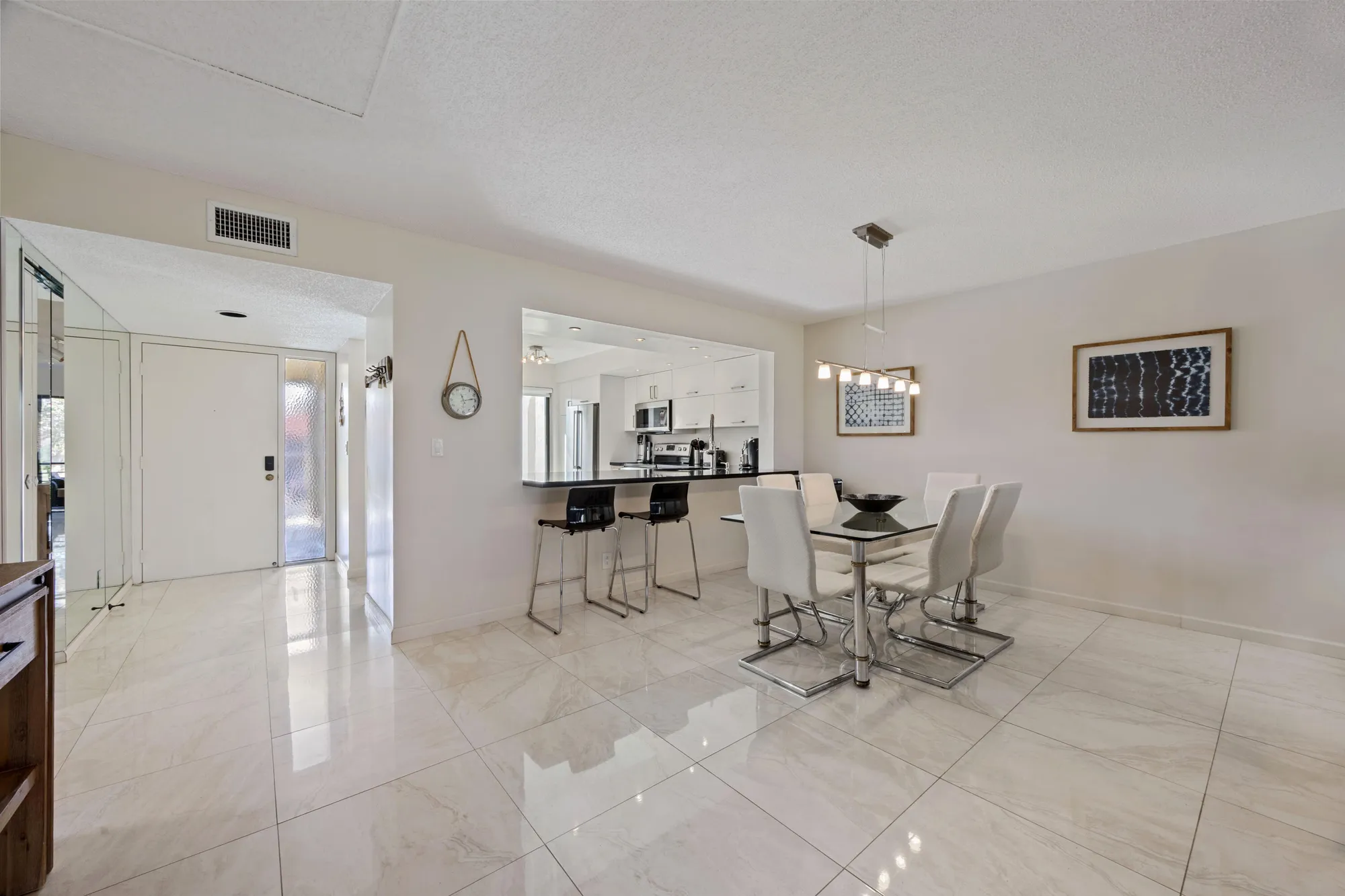Property Slideshow image 10 of 25 | 5659 fairway park dr 203, Boynton Beach, FL, 33437