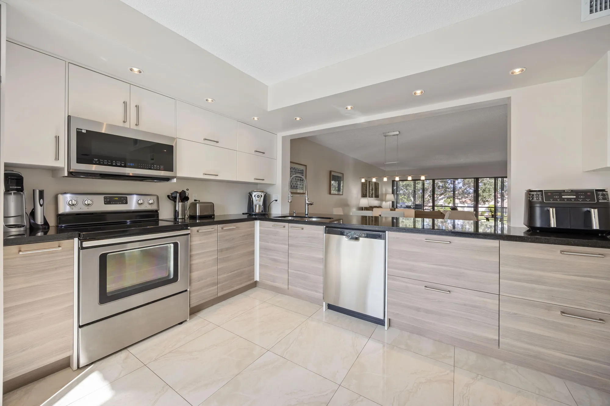 Property Slideshow image 1 of 25 | 5659 fairway park dr 203, Boynton Beach, FL, 33437