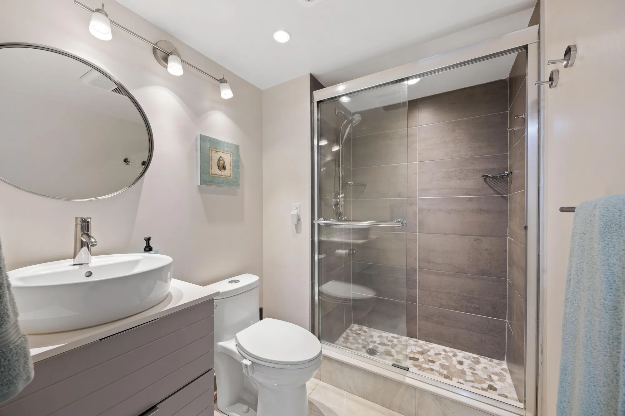 Property Slideshow image 23 of 25 | 5659 fairway park dr 203, Boynton Beach, FL, 33437