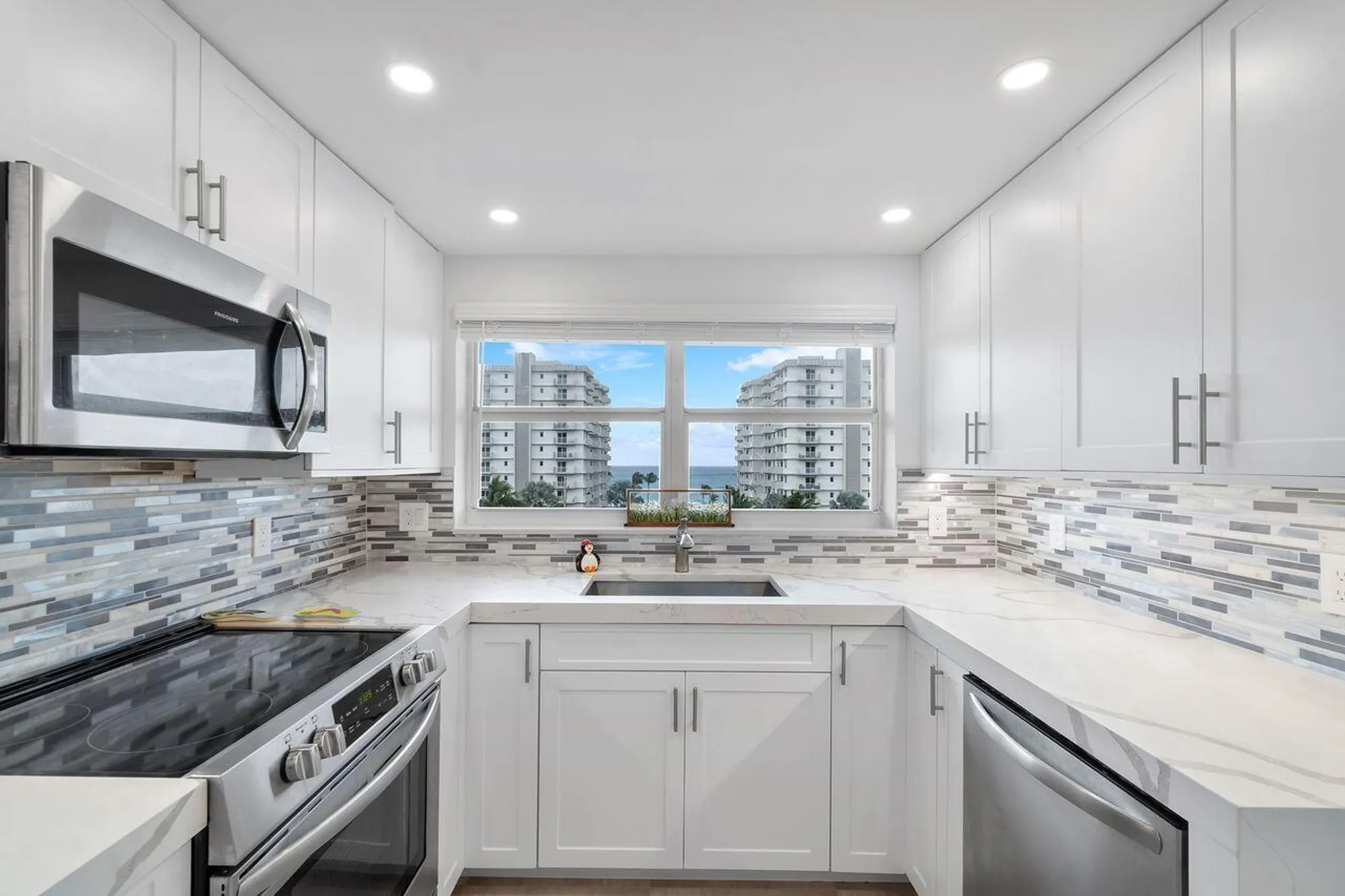 Property Slideshow image 9 of 59 | 3224 s ocean blvd 615b, Highland Beach, FL, 33487