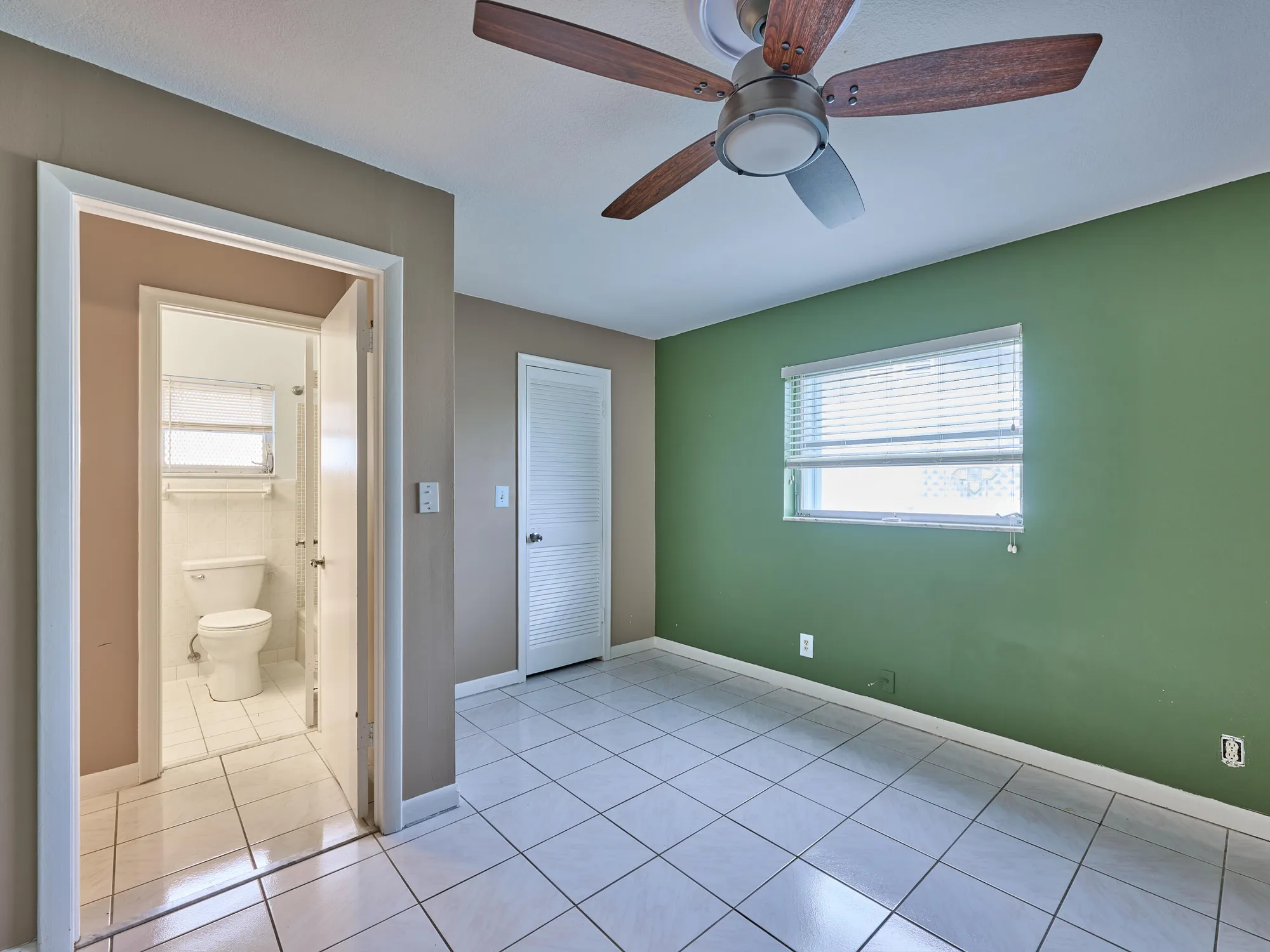 Property Slideshow image 39 of 81 | 1710 sw 22nd st, Boynton Beach, FL, 33426