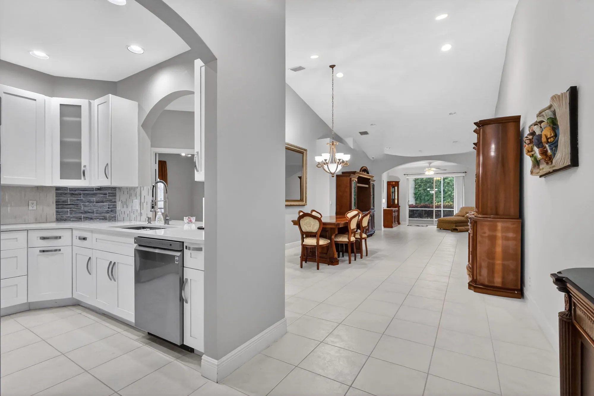 Property Slideshow image 6 of 37 | 10564 royal caribbean cir, Boynton Beach, FL, 33437