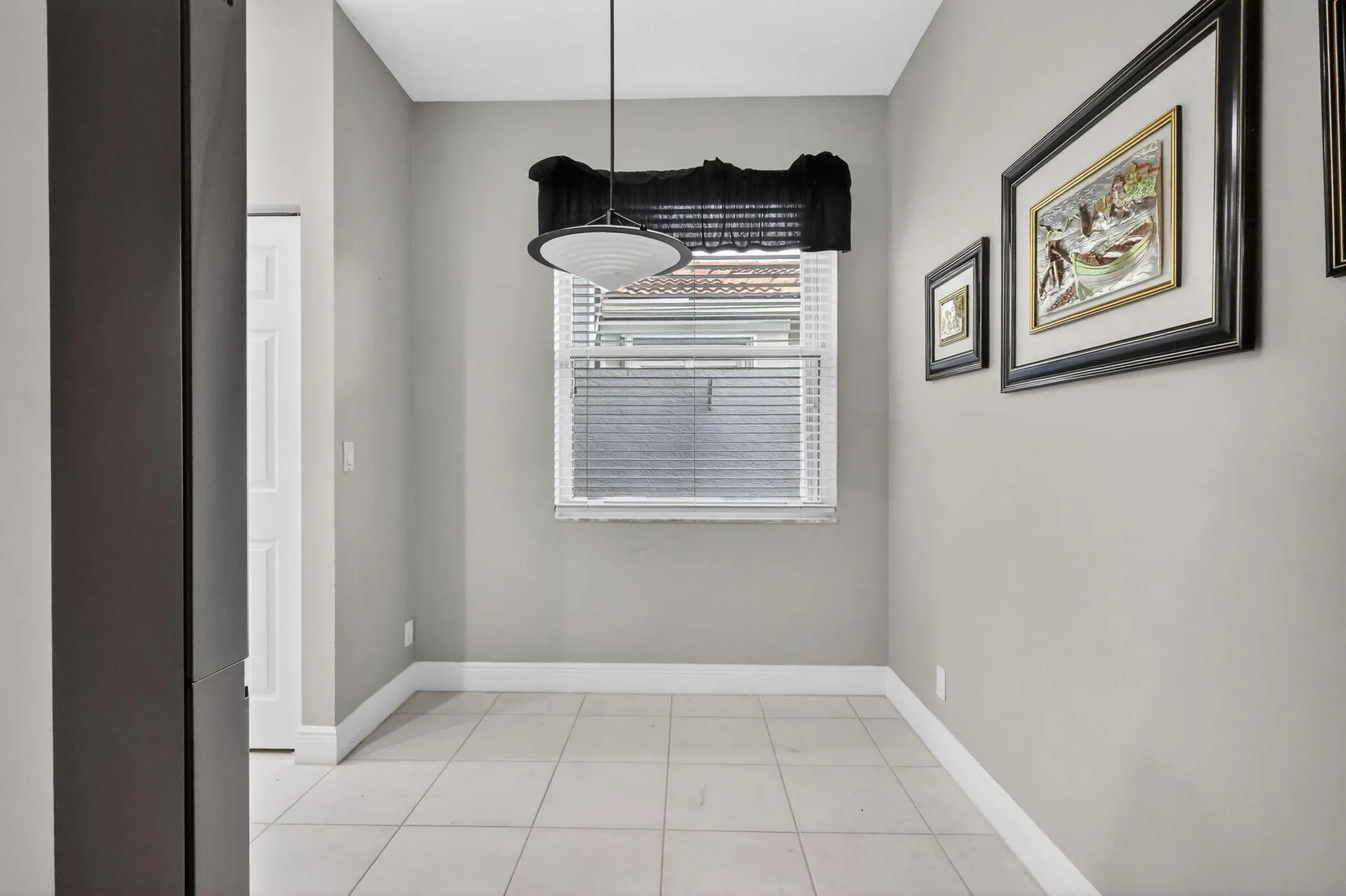 Property Slideshow image 11 of 37 | 10564 royal caribbean cir, Boynton Beach, FL, 33437