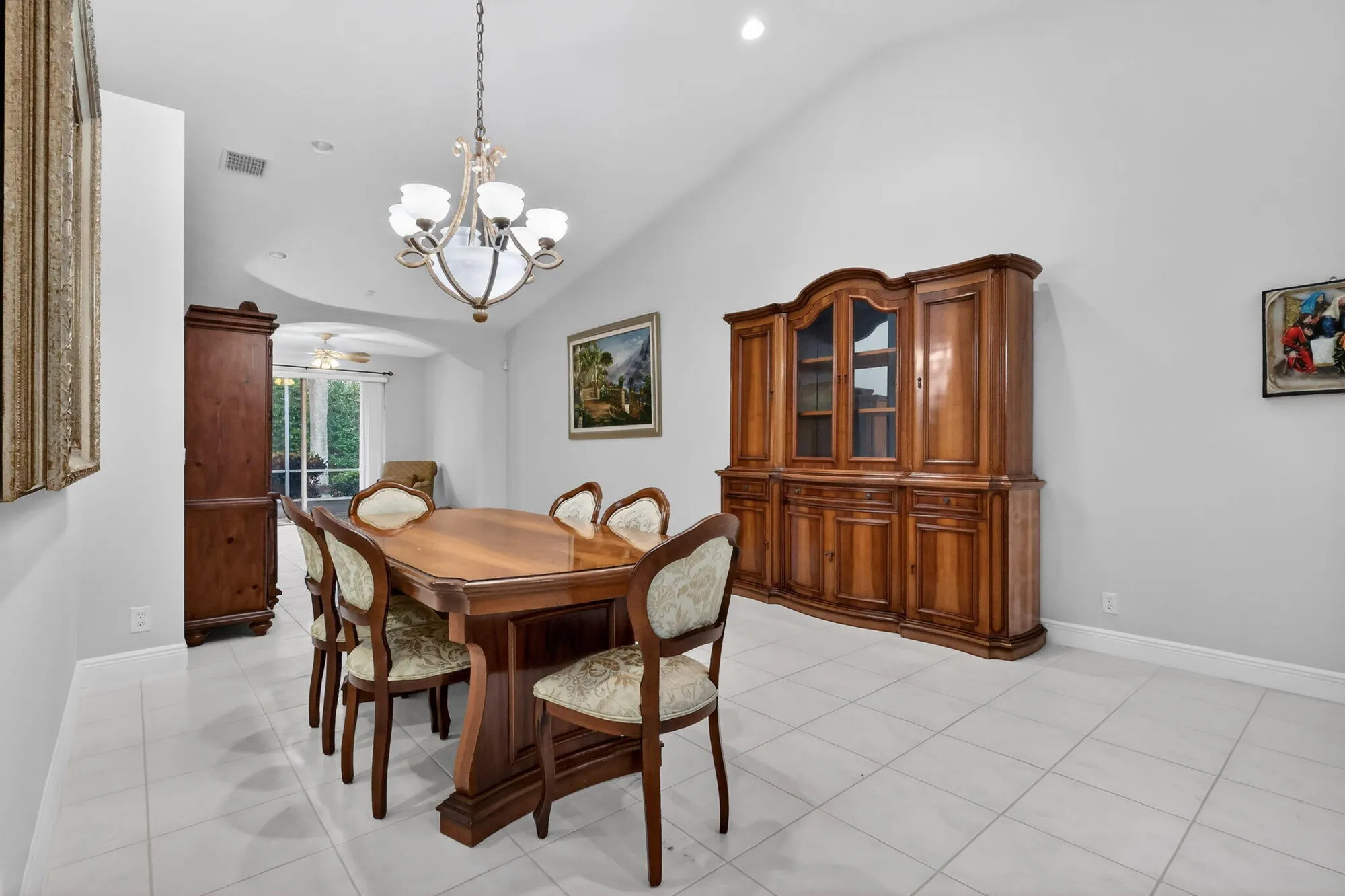 Property Slideshow image 14 of 37 | 10564 royal caribbean cir, Boynton Beach, FL, 33437