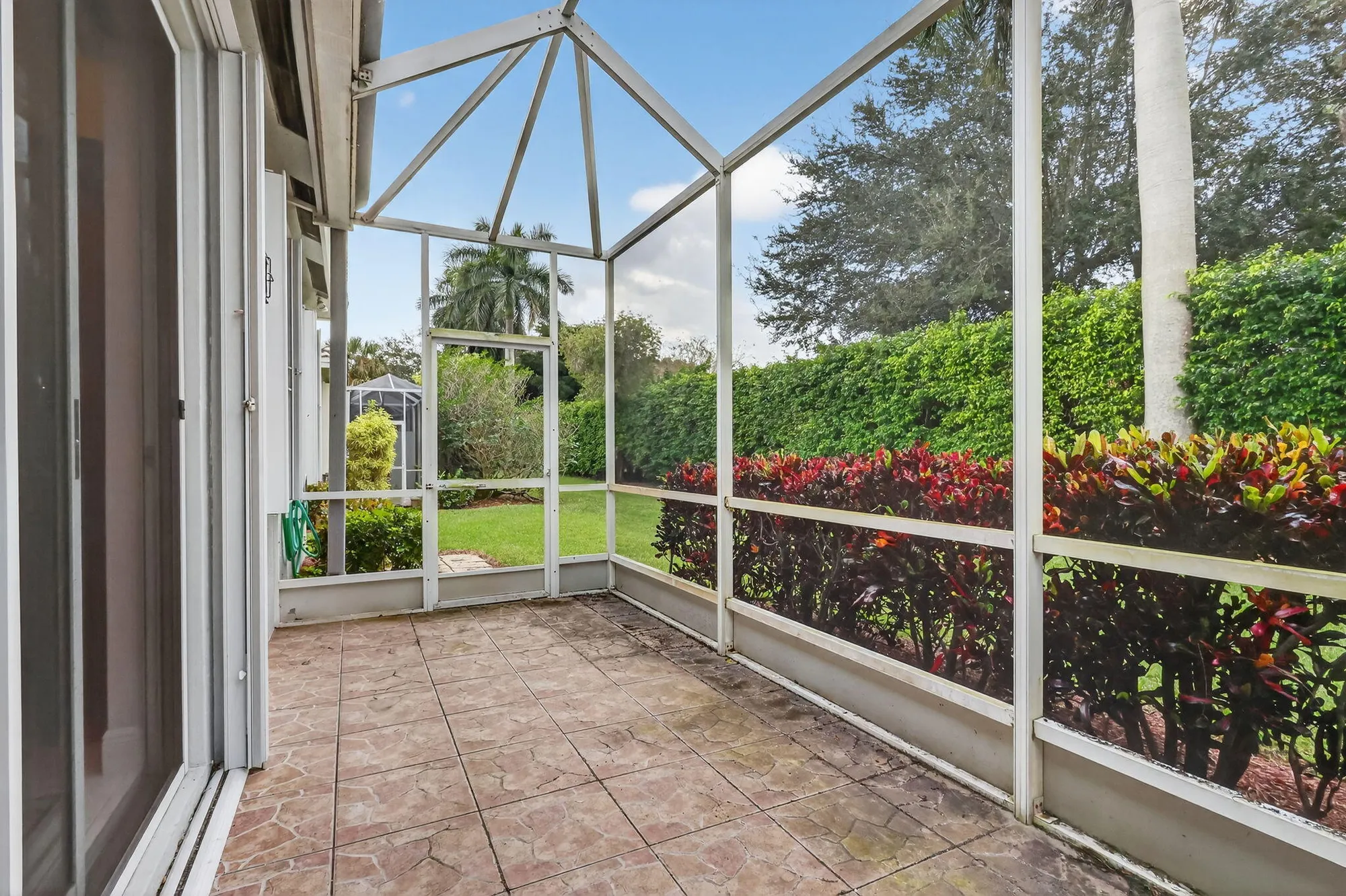 Property Slideshow image 35 of 37 | 10564 royal caribbean cir, Boynton Beach, FL, 33437