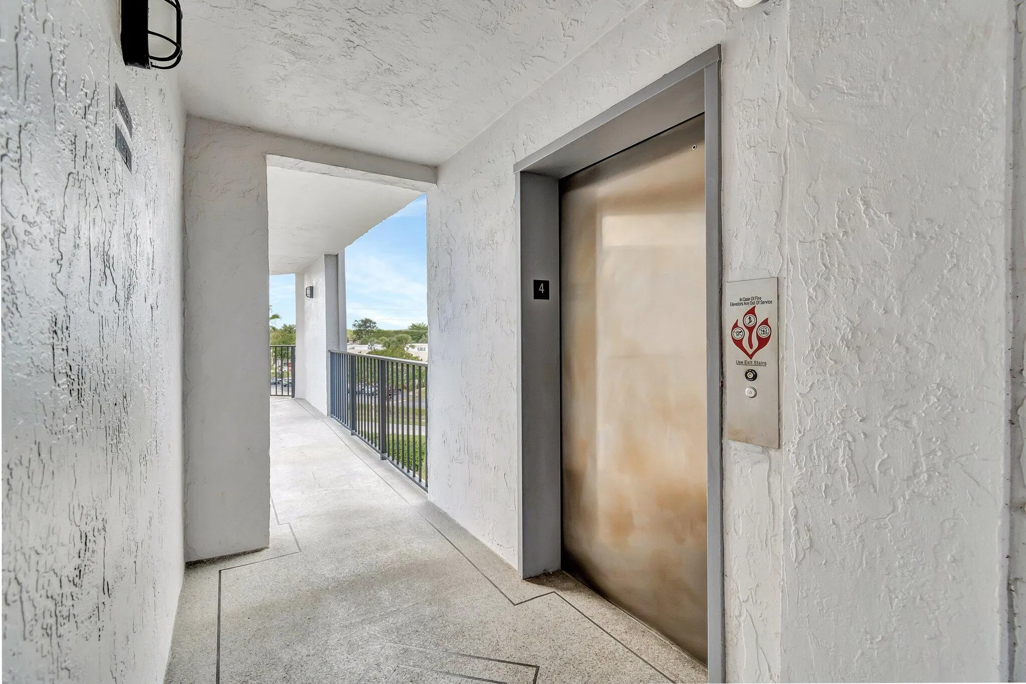 Property Slideshow image 4 of 51 | 6850 10th ave 408, Lake Worth, FL, 33467