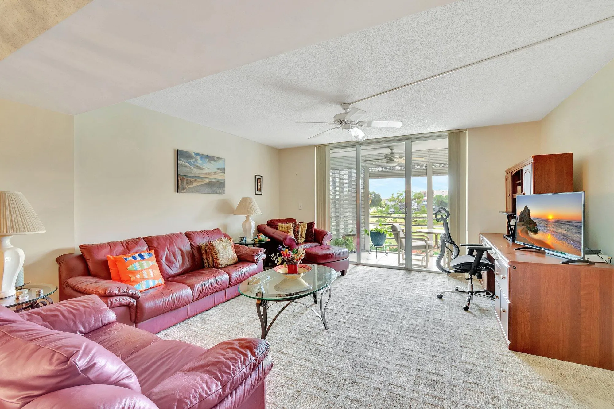 Property Slideshow image 10 of 51 | 6850 10th ave 408, Lake Worth, FL, 33467