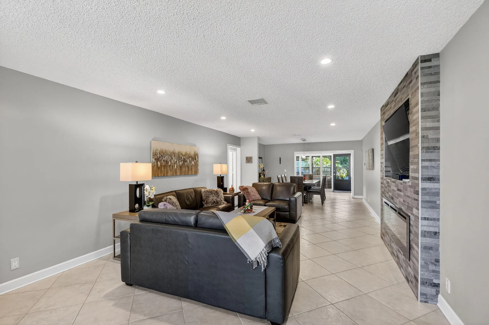 Property Slideshow image 5 of 71 | 4723 storkwood ln a, Boynton Beach, FL, 33436