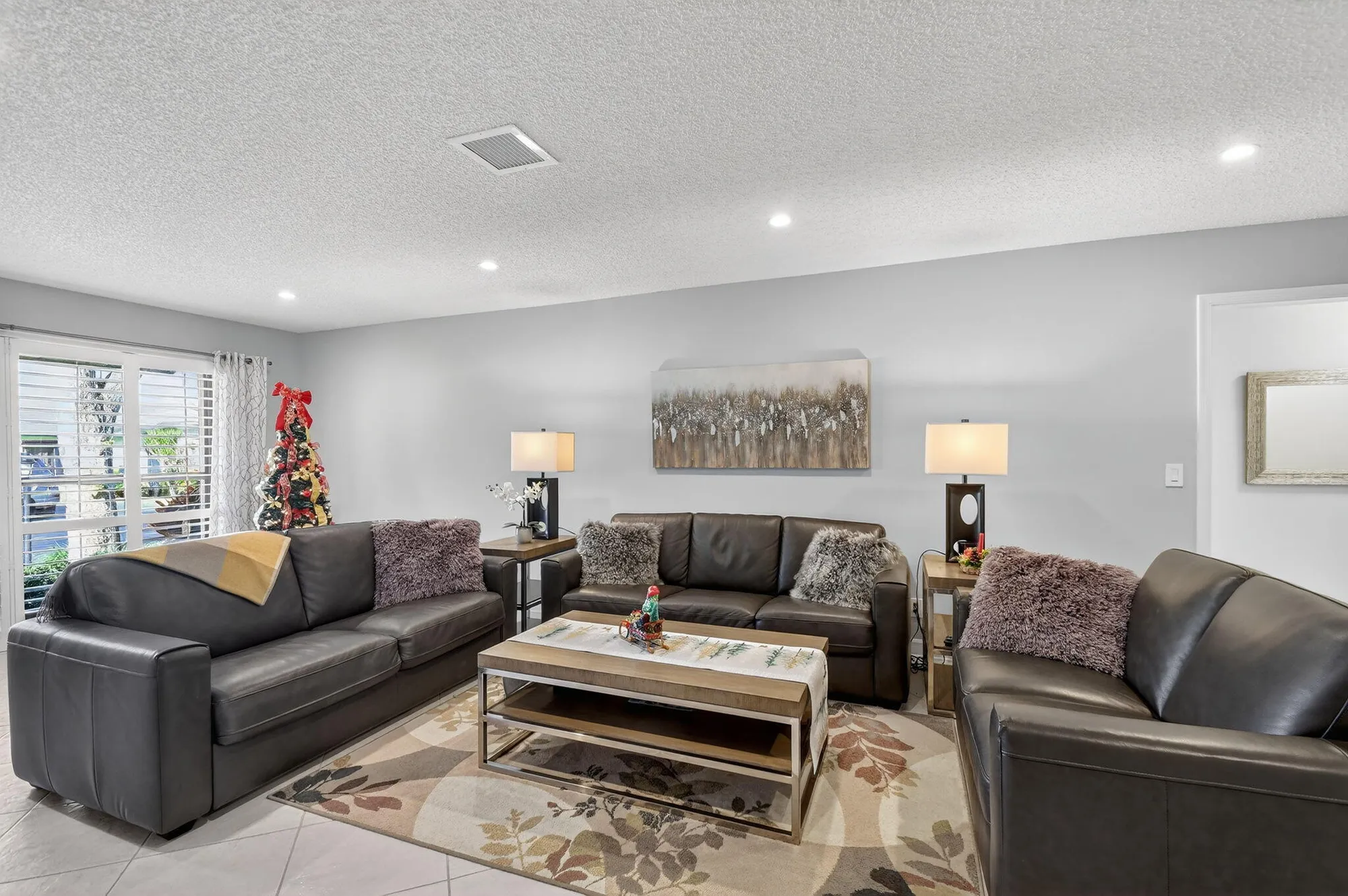 Property Slideshow image 10 of 71 | 4723 storkwood ln a, Boynton Beach, FL, 33436