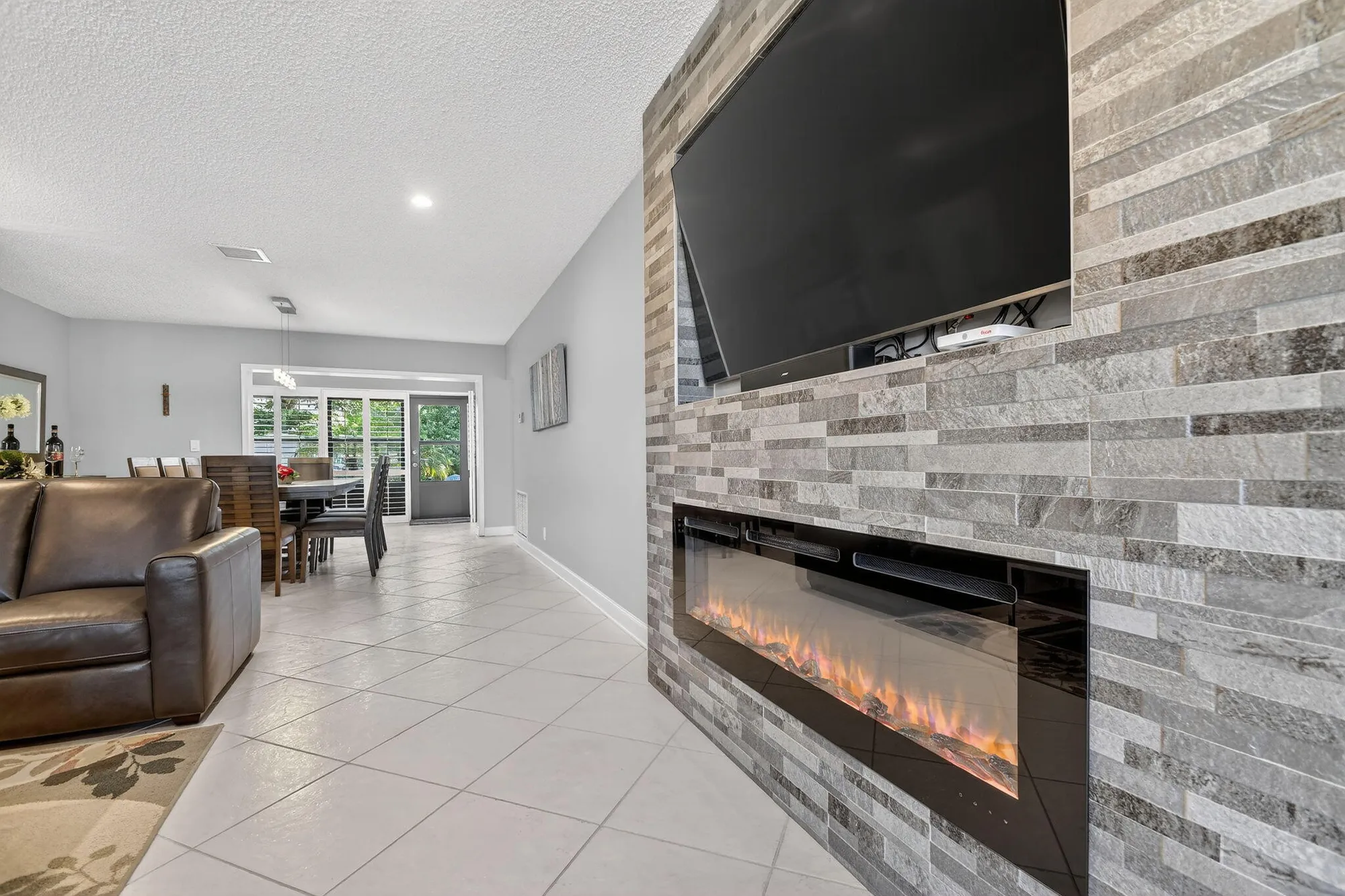 Property Slideshow image 12 of 71 | 4723 storkwood ln a, Boynton Beach, FL, 33436