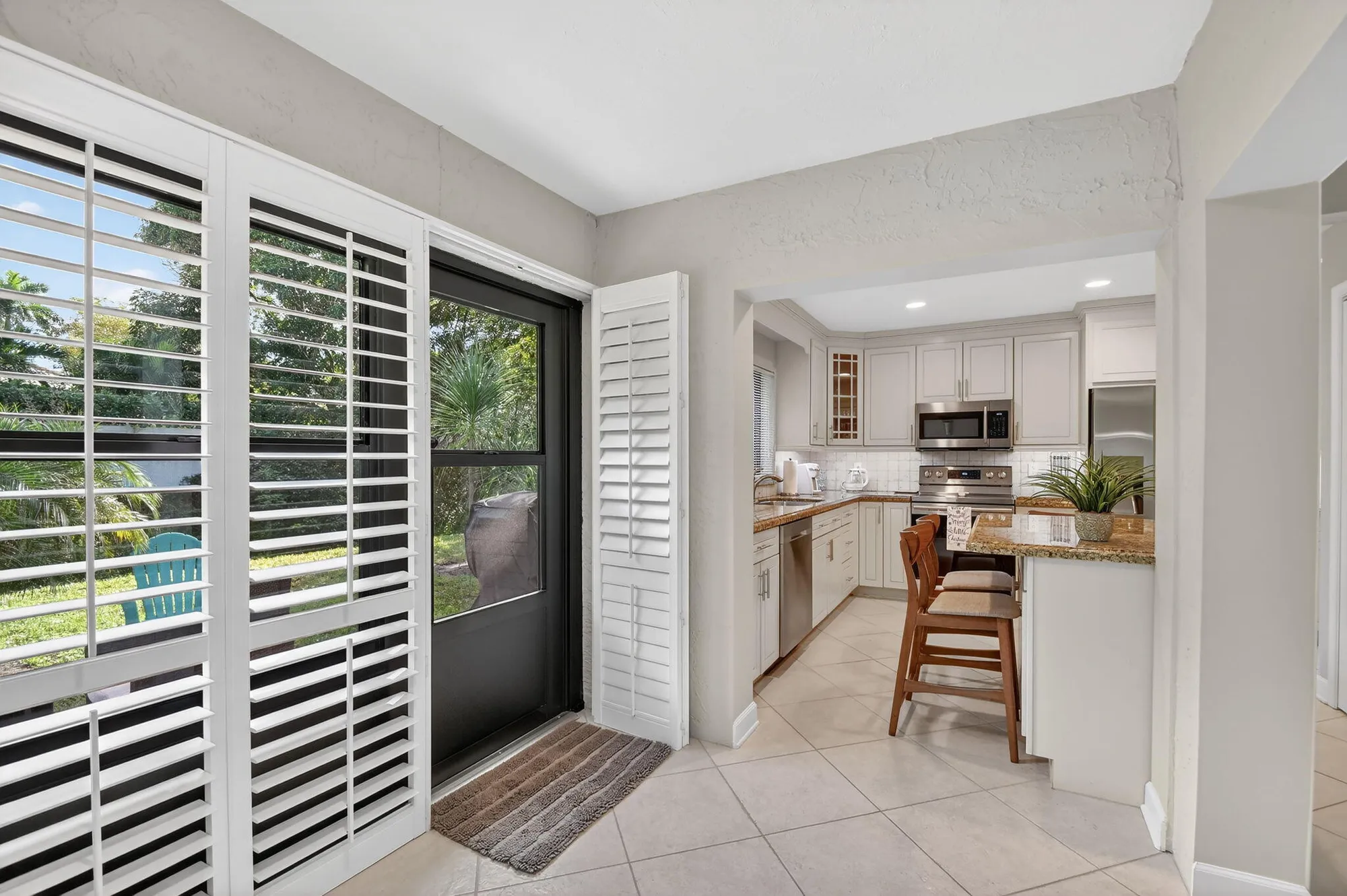 Property Slideshow image 19 of 71 | 4723 storkwood ln a, Boynton Beach, FL, 33436