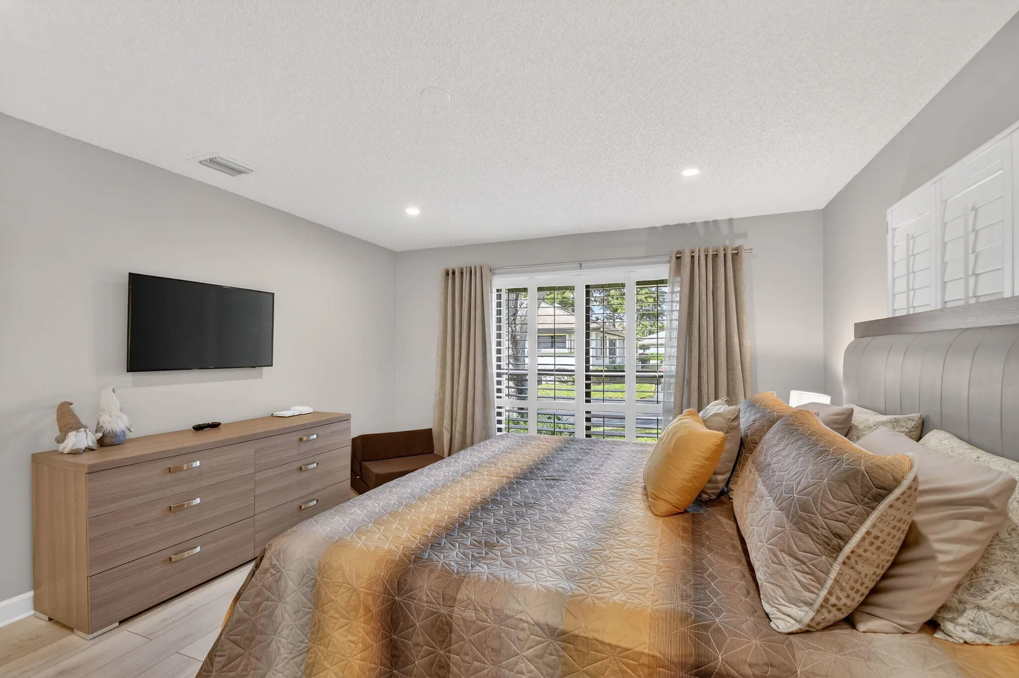 Property Slideshow image 27 of 71 | 4723 storkwood ln a, Boynton Beach, FL, 33436