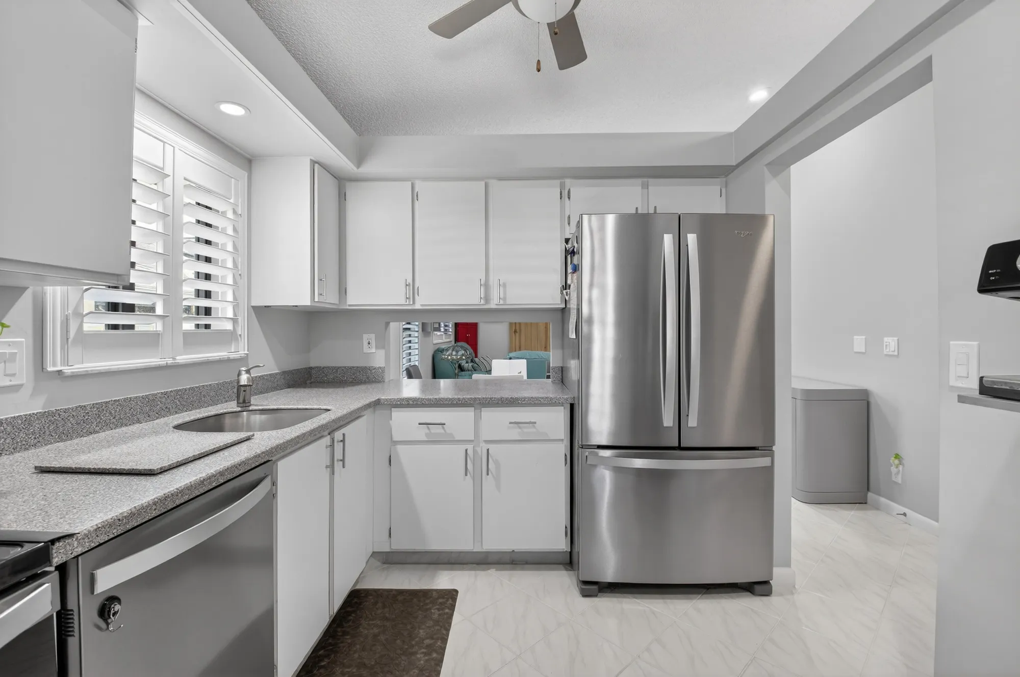 Property Slideshow image 13 of 47 | 8188 sweetbriar way, Boca Raton, FL, 33496