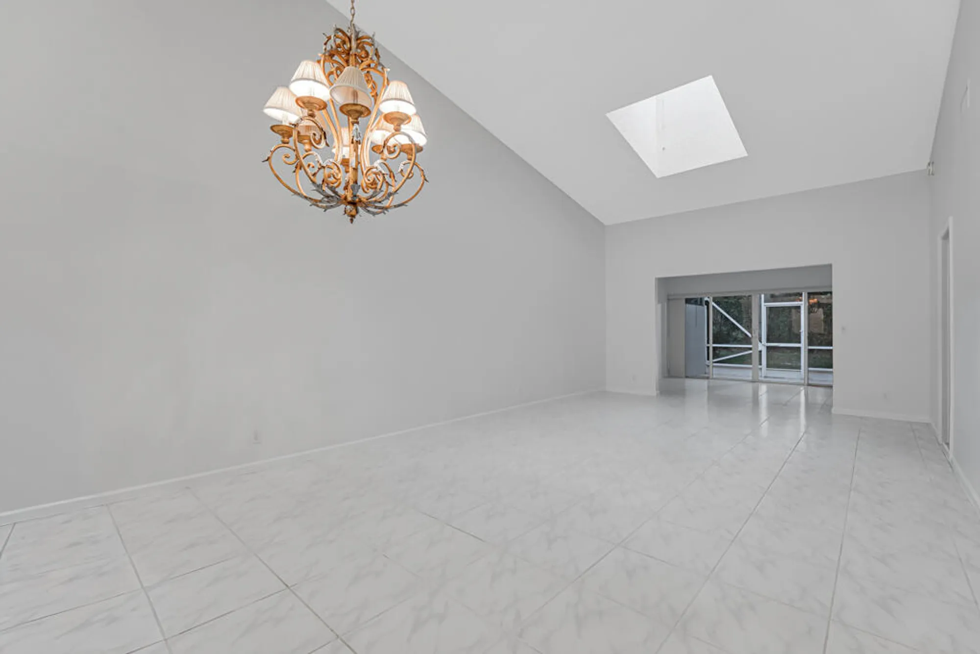 Property Slideshow image 5 of 77 | 7043 summer tree dr, Boynton Beach, FL, 33437