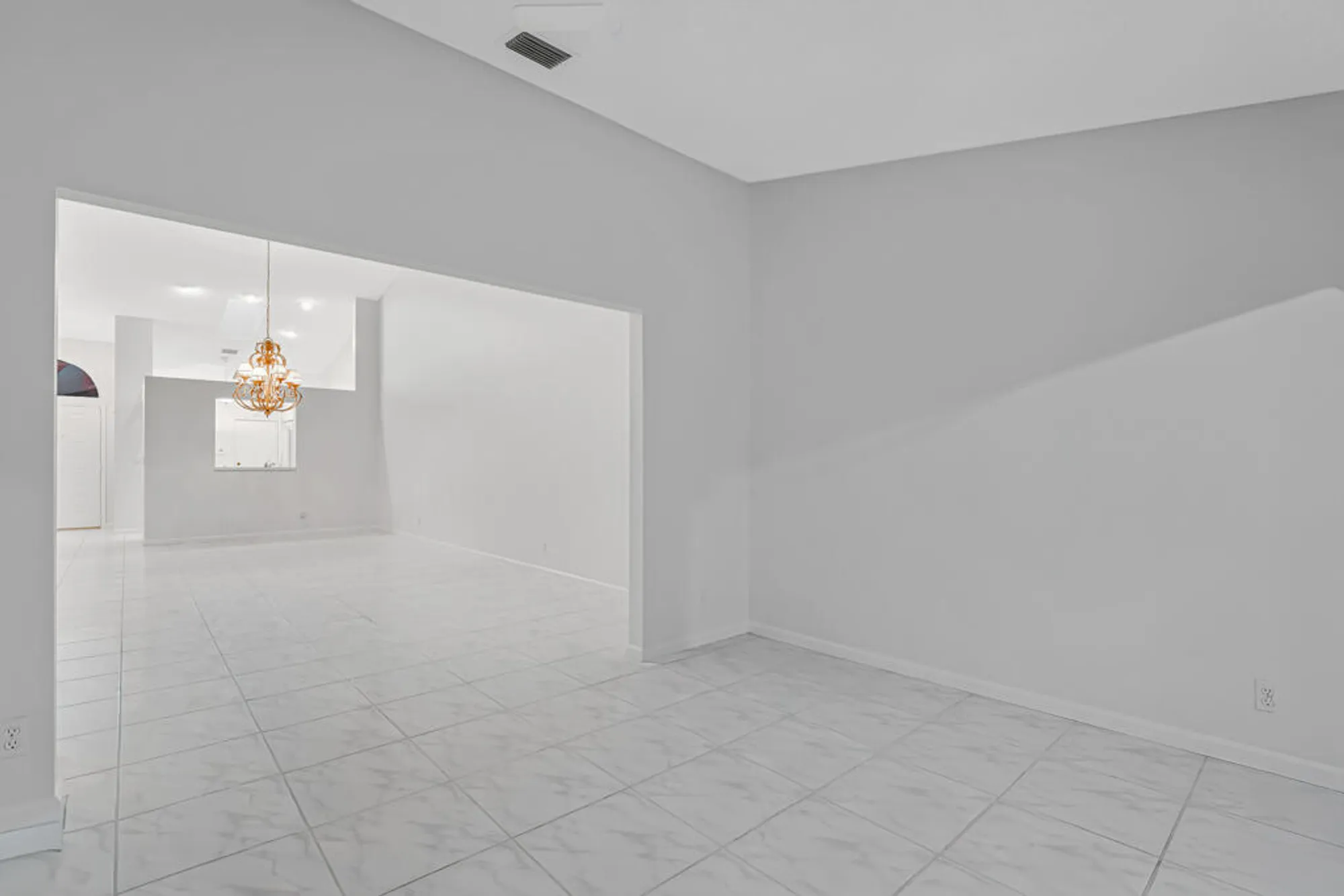 Property Slideshow image 14 of 77 | 7043 summer tree dr, Boynton Beach, FL, 33437