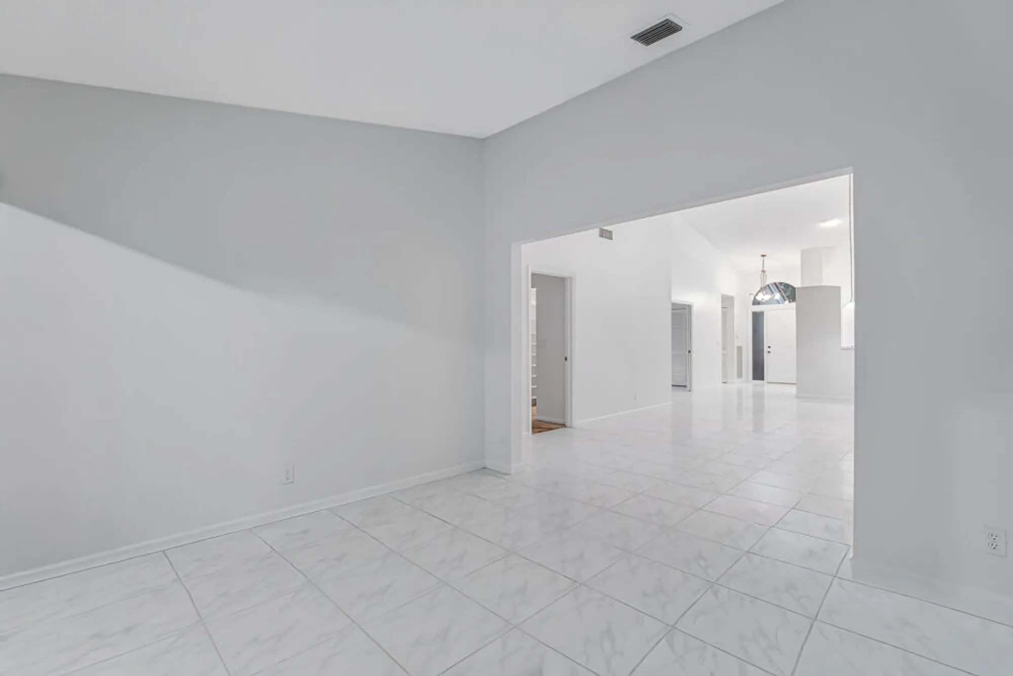 Property Slideshow image 12 of 77 | 7043 summer tree dr, Boynton Beach, FL, 33437
