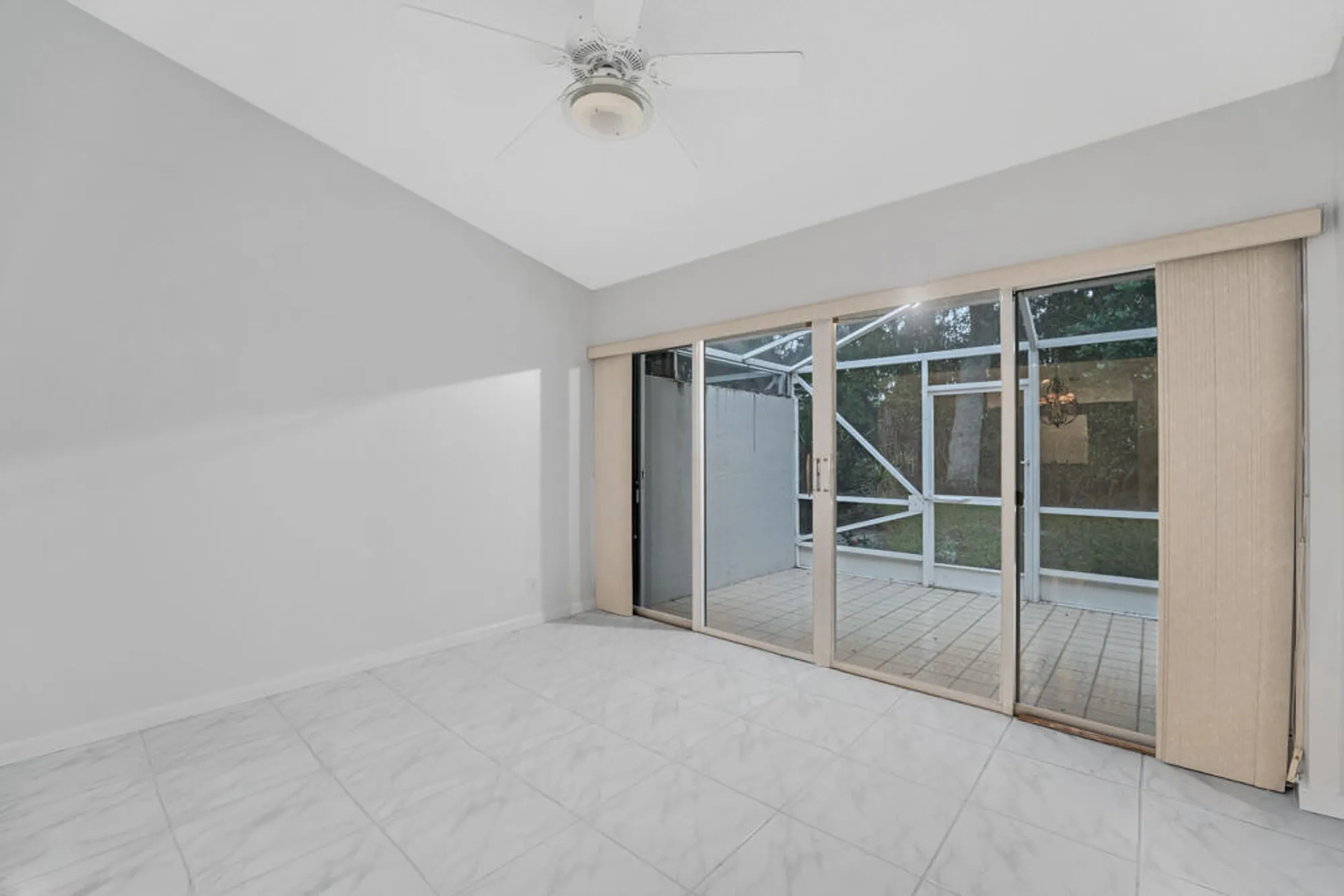 Property Slideshow image 15 of 77 | 7043 summer tree dr, Boynton Beach, FL, 33437