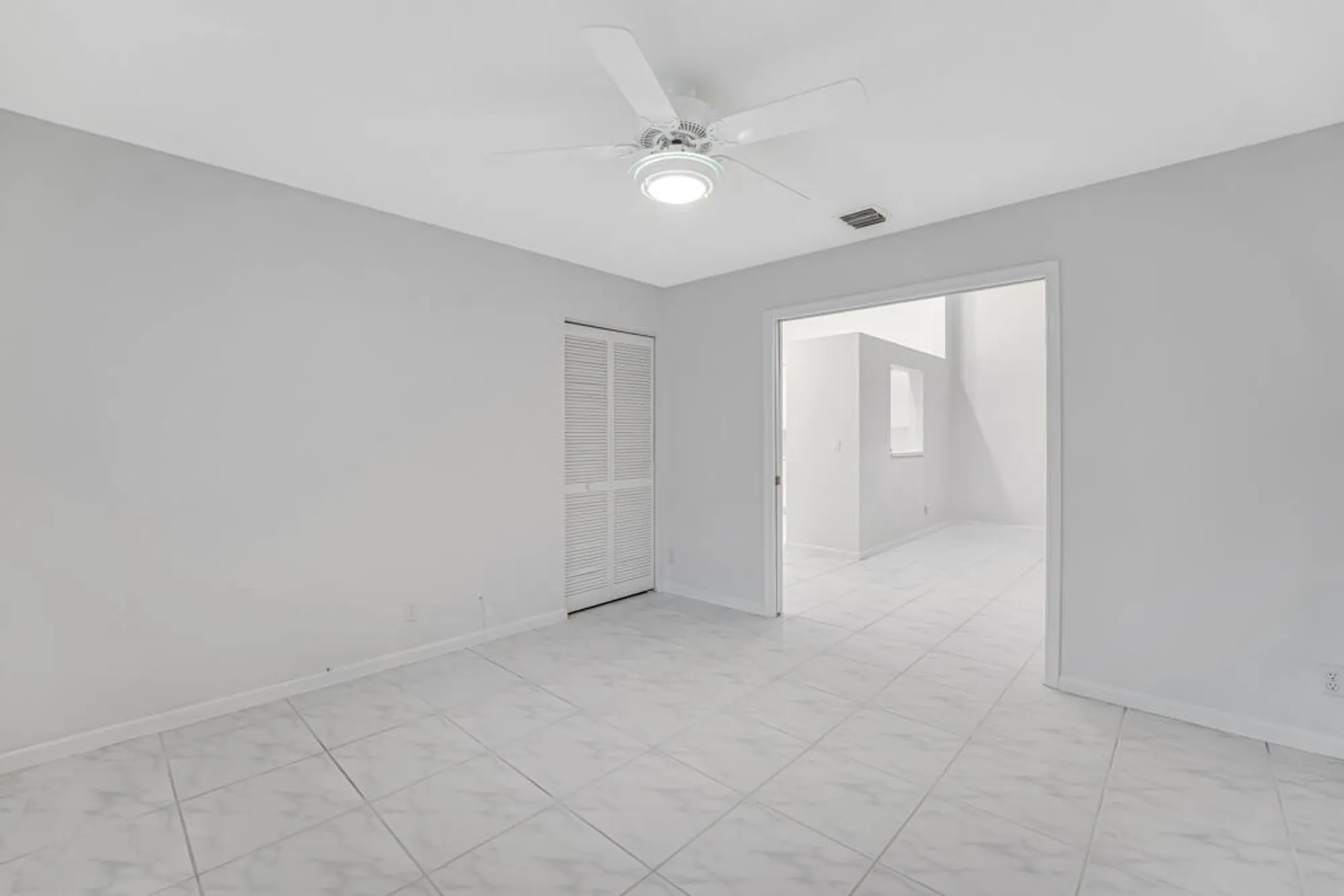 Property Slideshow image 26 of 77 | 7043 summer tree dr, Boynton Beach, FL, 33437