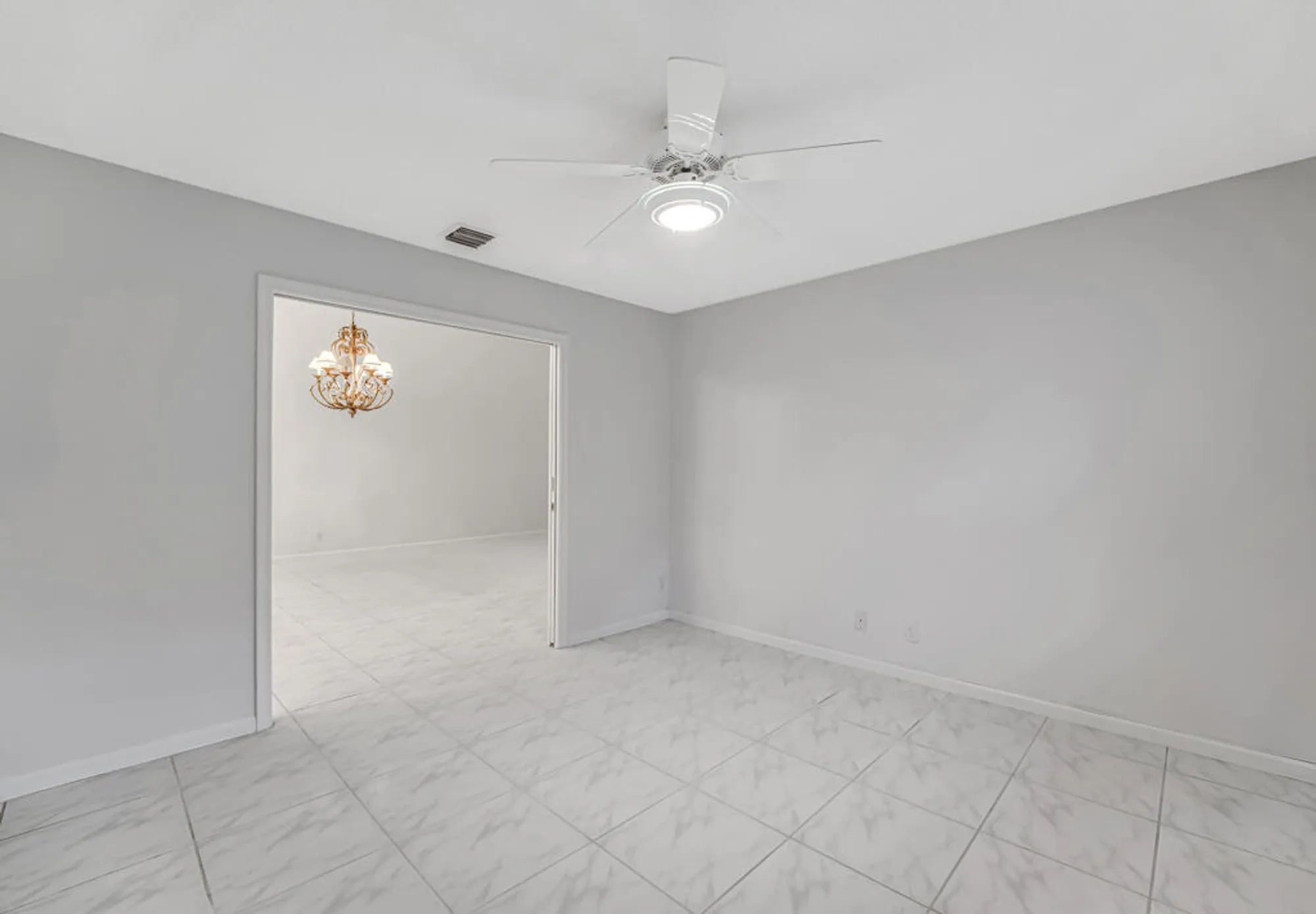 Property Slideshow image 29 of 77 | 7043 summer tree dr, Boynton Beach, FL, 33437