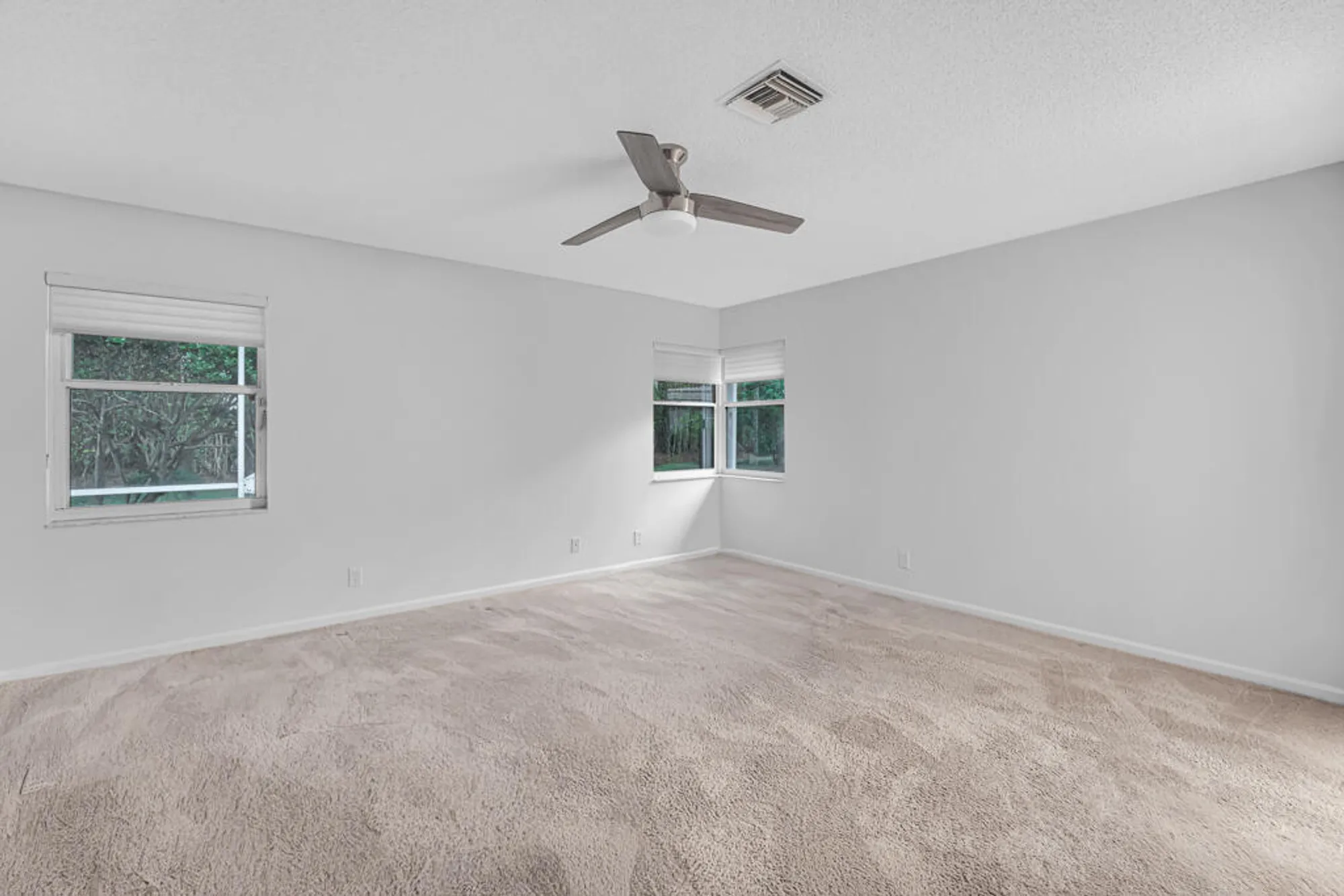 Property Slideshow image 33 of 77 | 7043 summer tree dr, Boynton Beach, FL, 33437