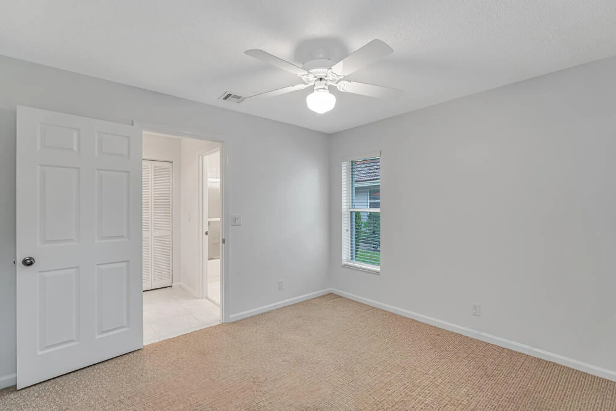 Property Slideshow image 40 of 77 | 7043 summer tree dr, Boynton Beach, FL, 33437