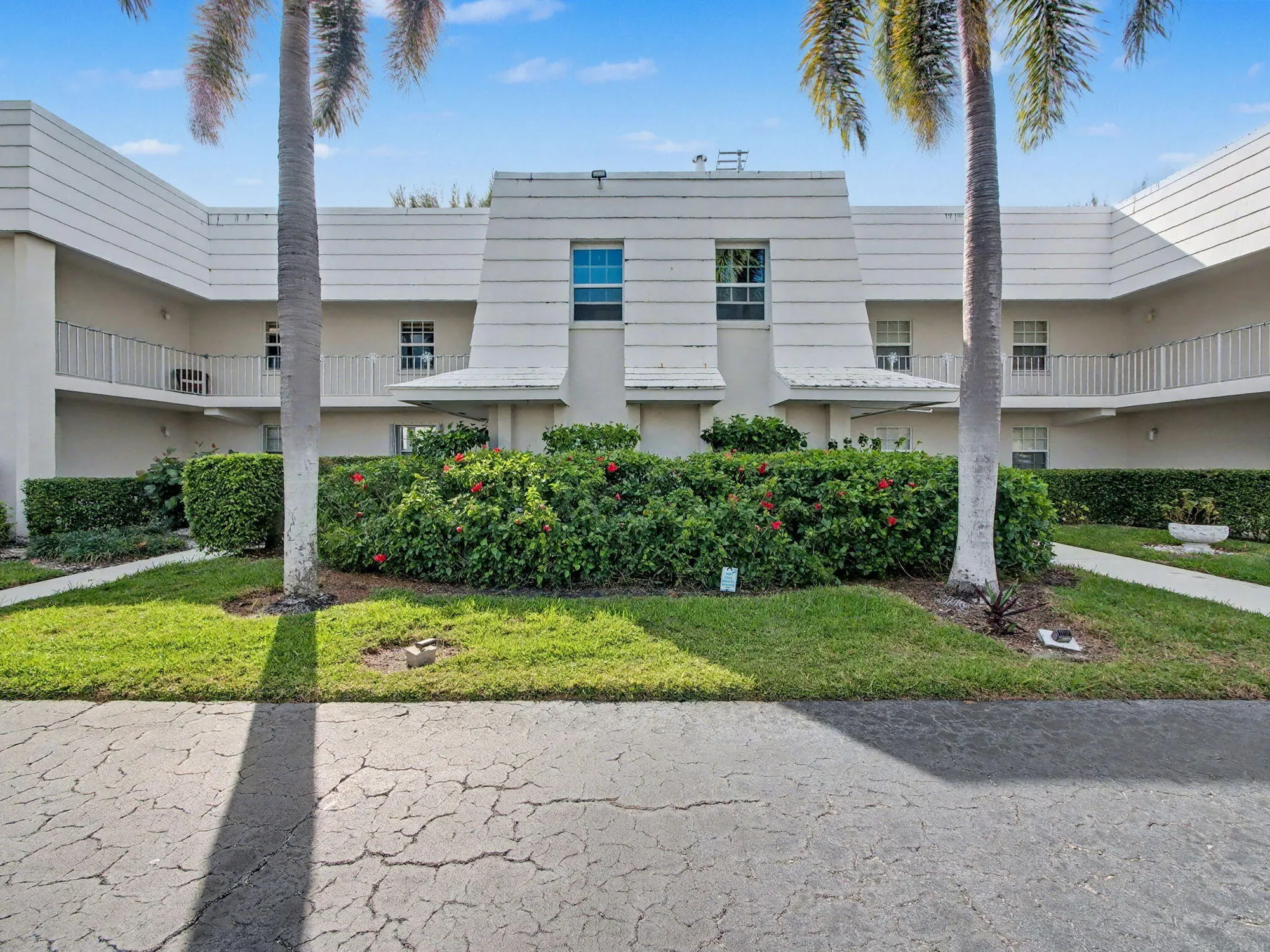 Property Slideshow image 1 of 30 | 1205 sandy ln 246, Riviera Beach, FL, 33404