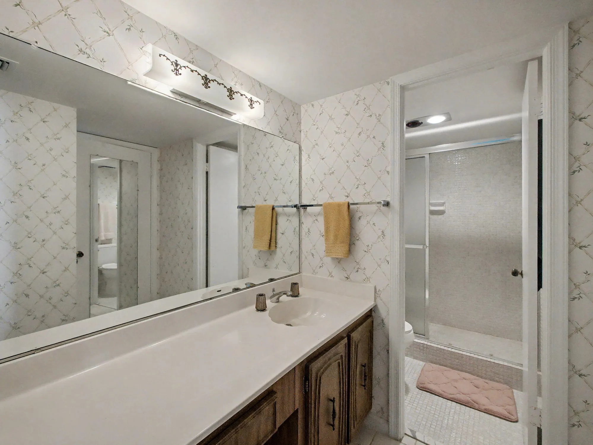 Property Slideshow image 16 of 30 | 1205 sandy ln 246, Riviera Beach, FL, 33404