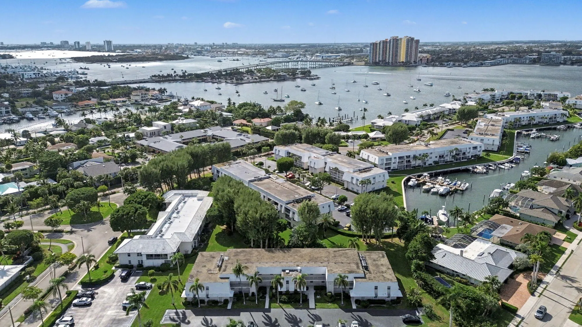 Property Slideshow image 27 of 30 | 1205 sandy ln 246, Riviera Beach, FL, 33404