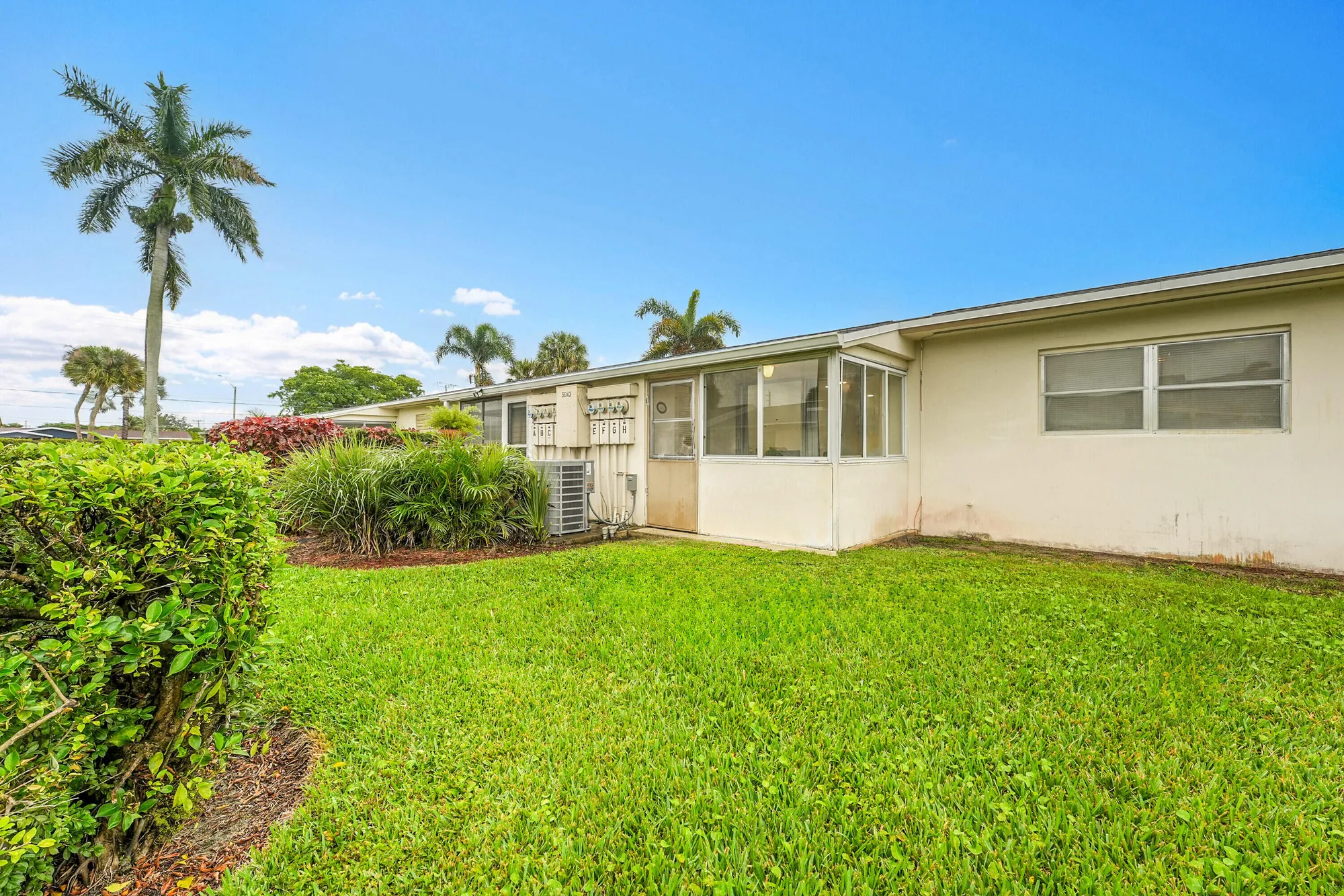 Property Slideshow image 21 of 22 | 5043 cresthaven blvd f, West Palm Beach, FL, 33415