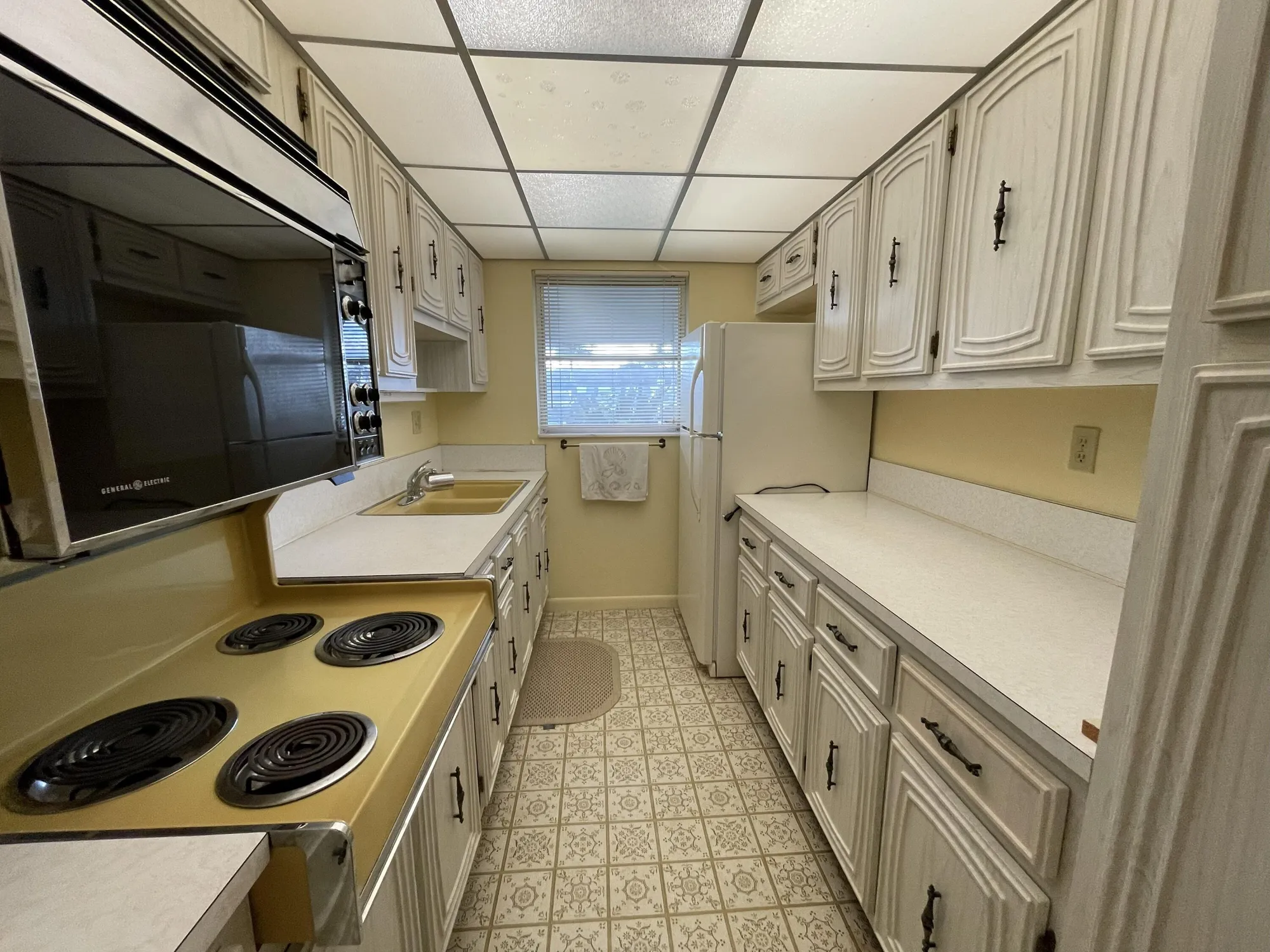 Property Slideshow image 5 of 23 | 680 high point blvd c, Delray Beach, FL, 33445