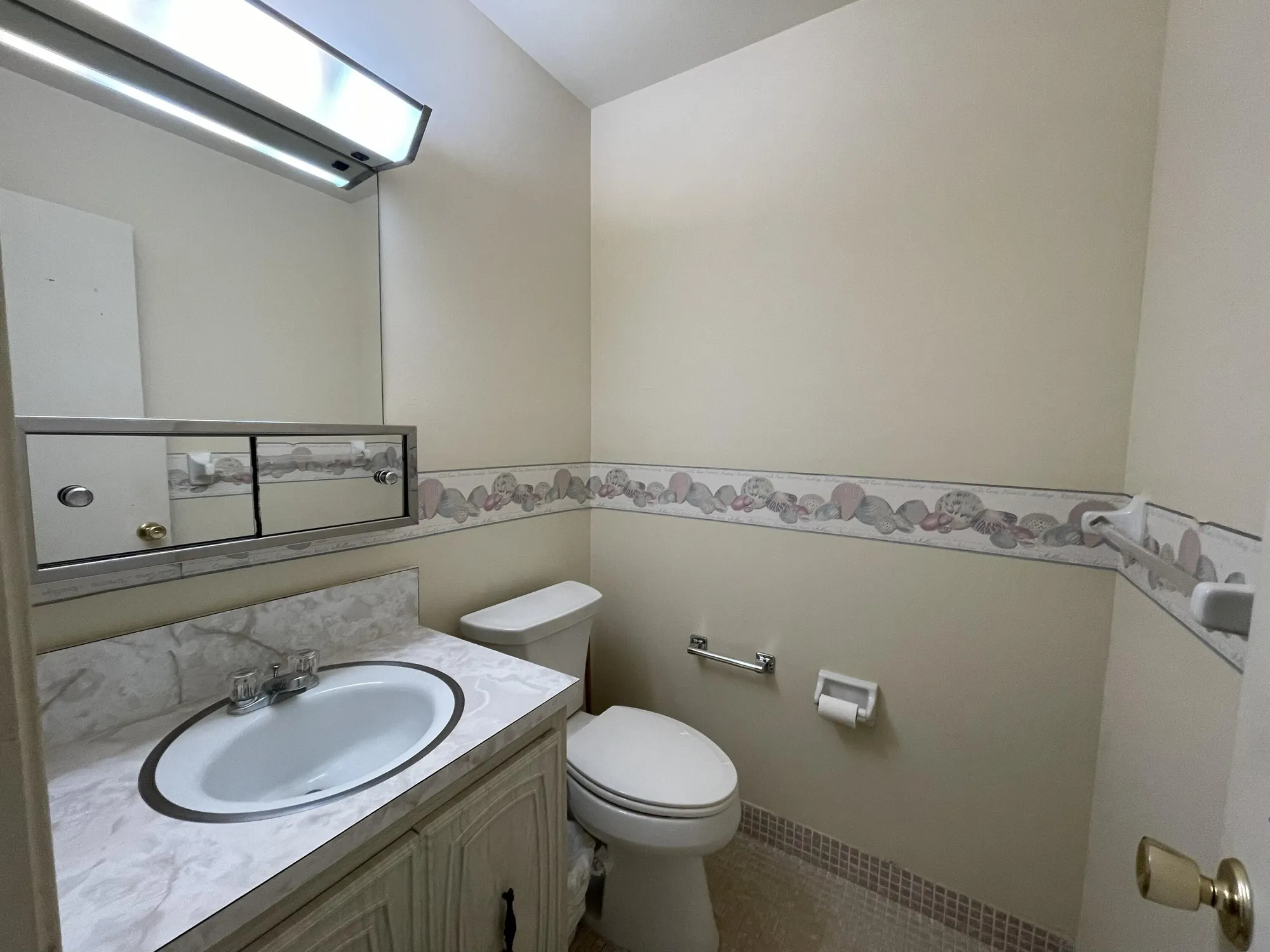 Property Slideshow image 6 of 23 | 680 high point blvd c, Delray Beach, FL, 33445
