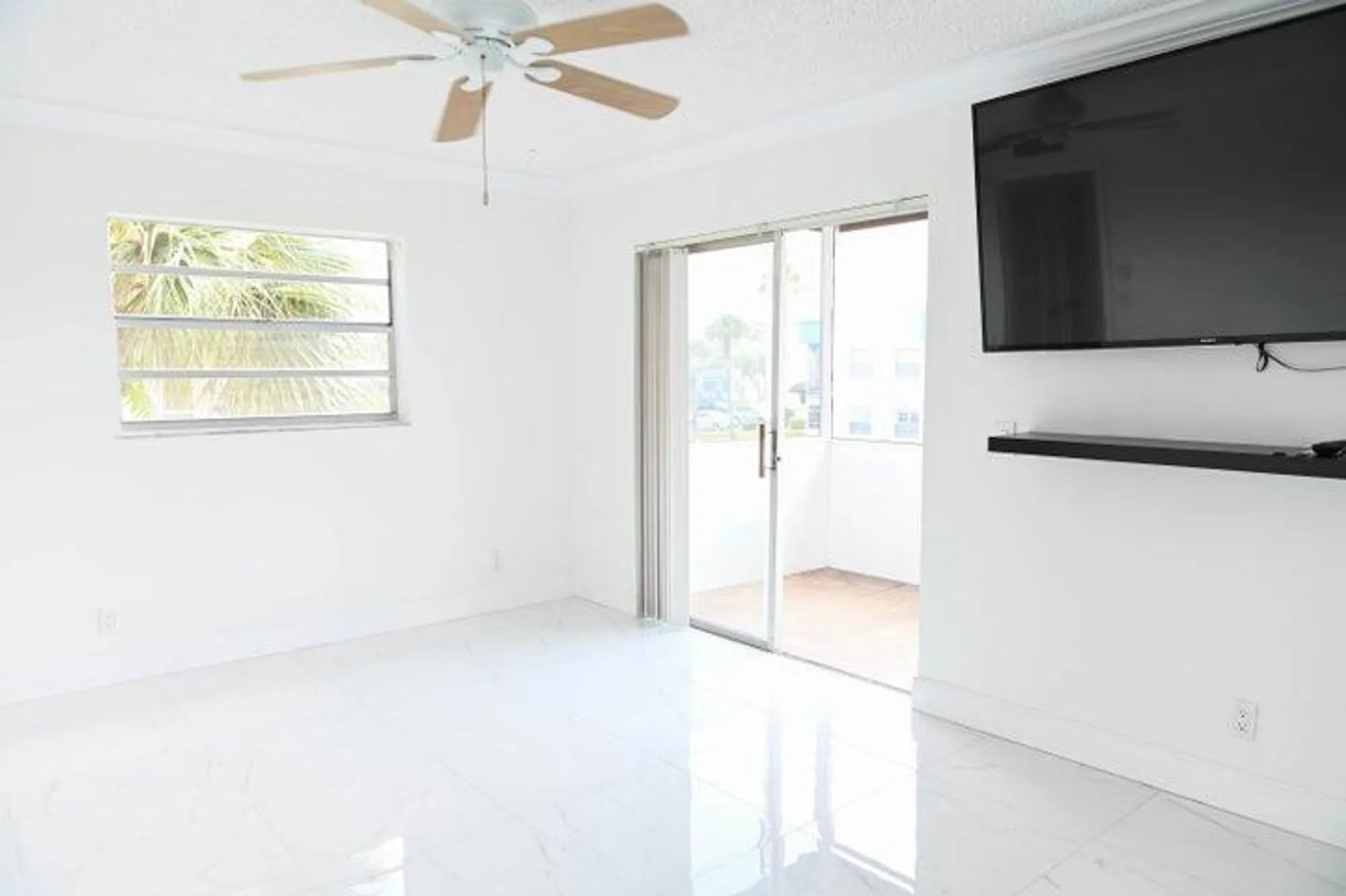 Property Slideshow image 9 of 22 | 282 burgundy f f, Delray Beach, FL, 33484